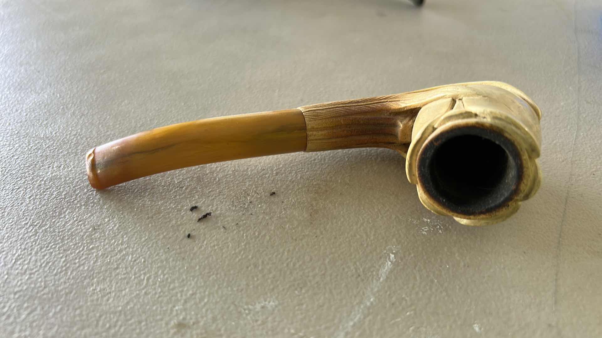 Photo 1 of $450 meerschaum pipe, a type of tobacco pipe crafted from sepiolite, a rare mineral also known as meerschaum with case