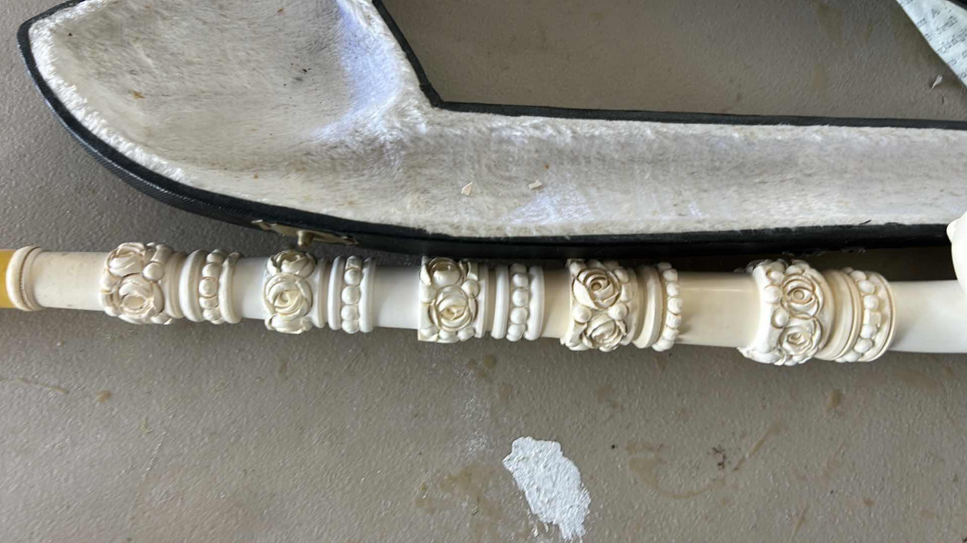 Photo 1 of MEERSCHAUM SULTAN CHURCHWARDEN PIPE WITH CASE 16”