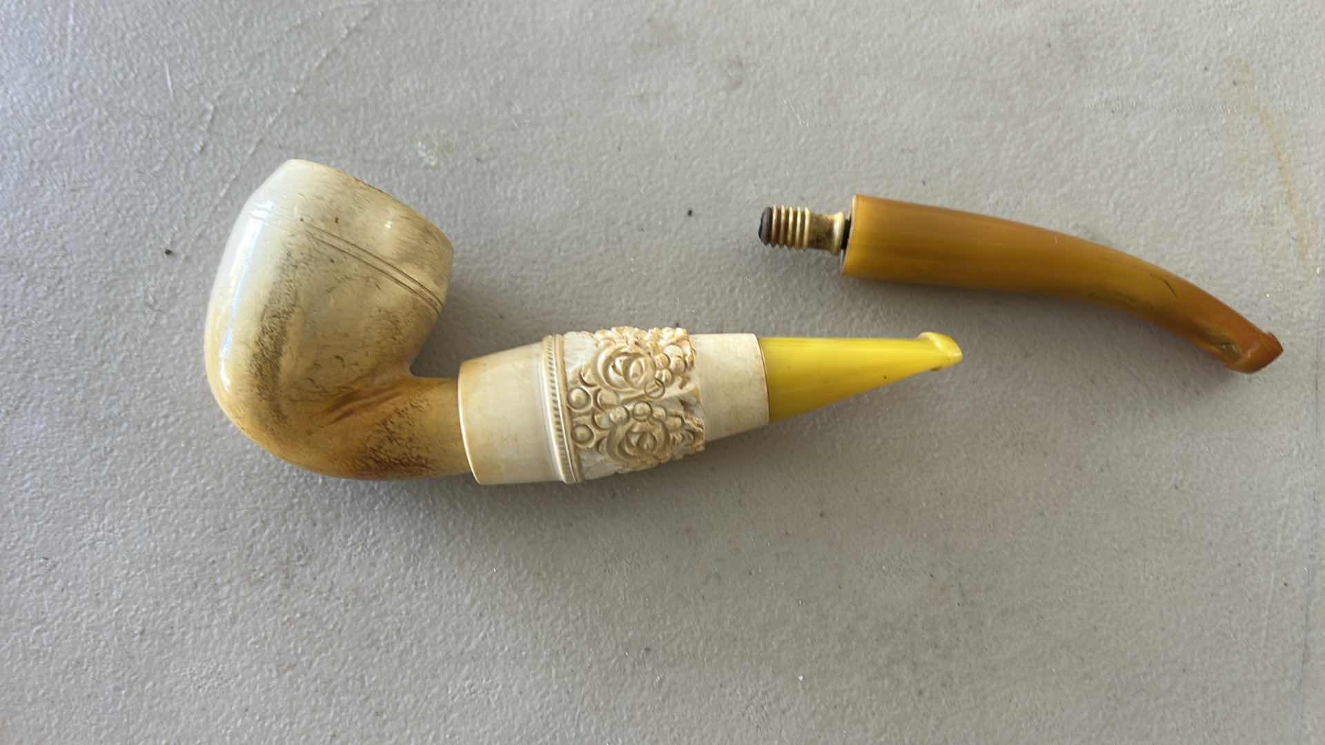 Photo 1 of 2 GENTLEMENS PIPES