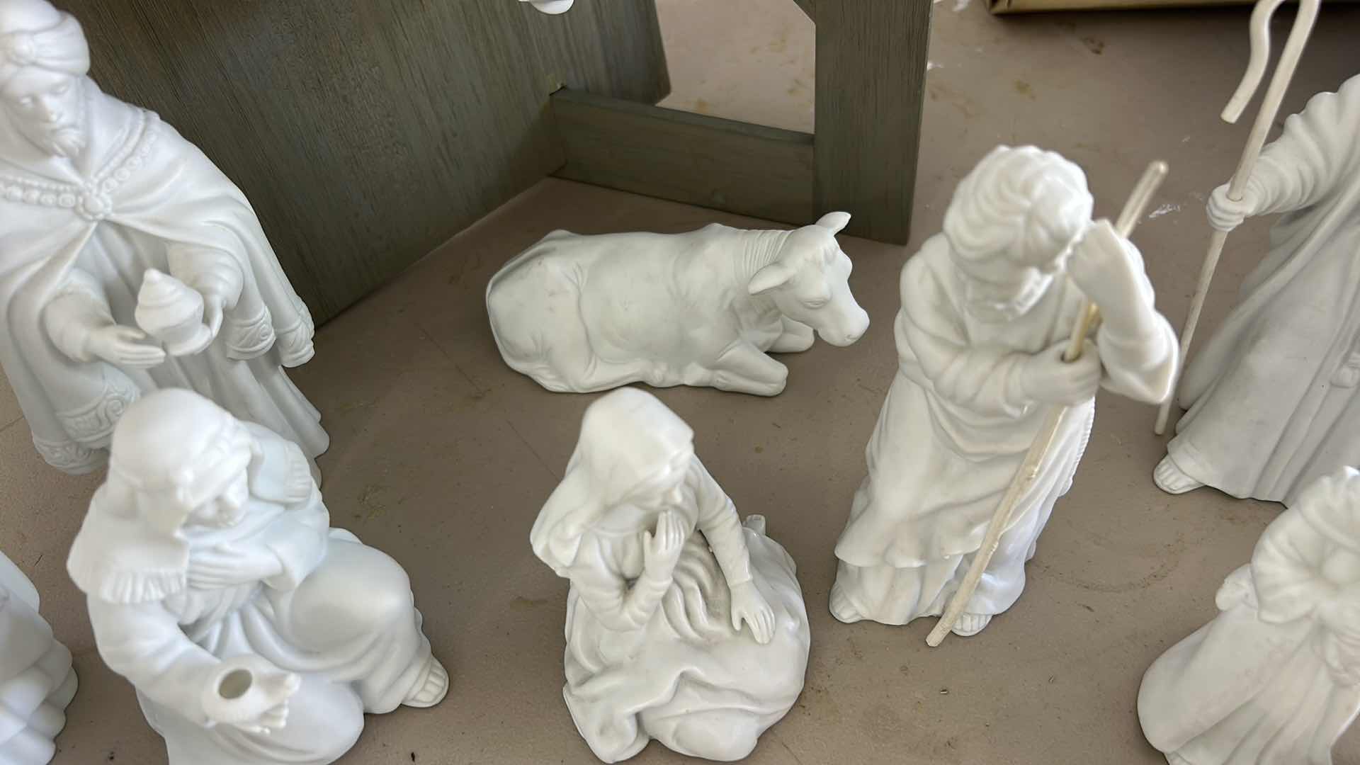 Photo 1 of VINTAGE 13 PC AVON NATIVITY PIECES, STAR AND WOOD STRUCTURE