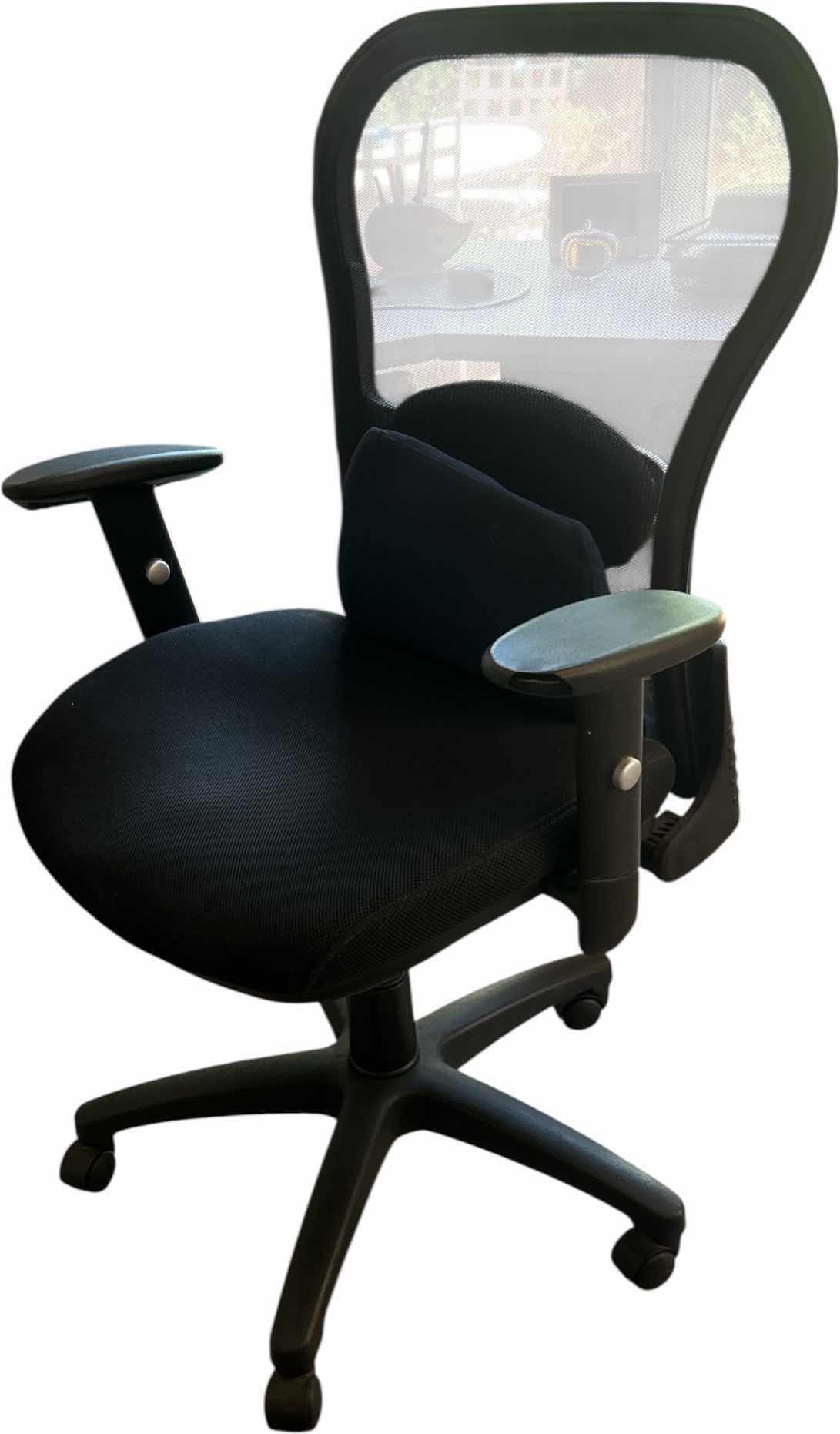 Photo 1 of OFFICE CHAIR