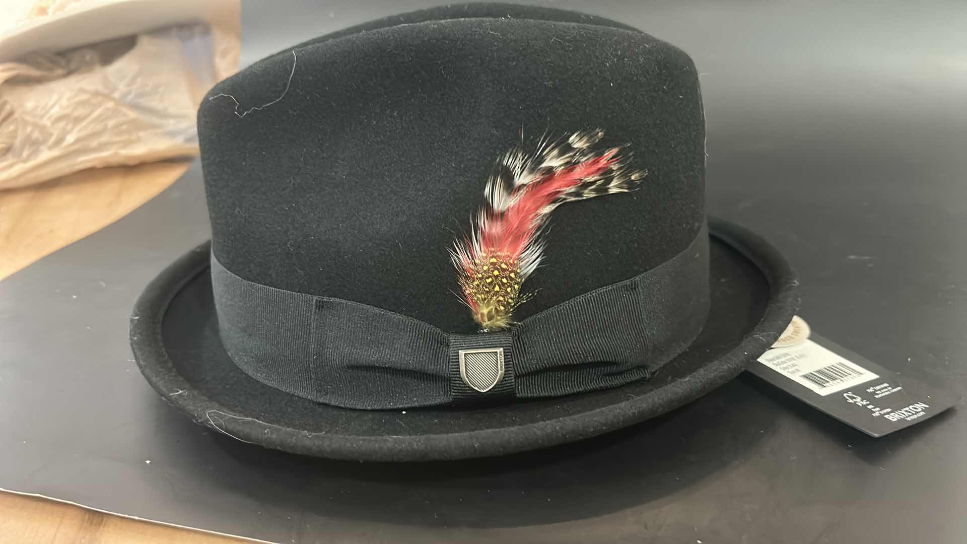 Photo 1 of NEW- MENS BRIXTON BLACK FEDORA SIZE MED ADJUSTABLE