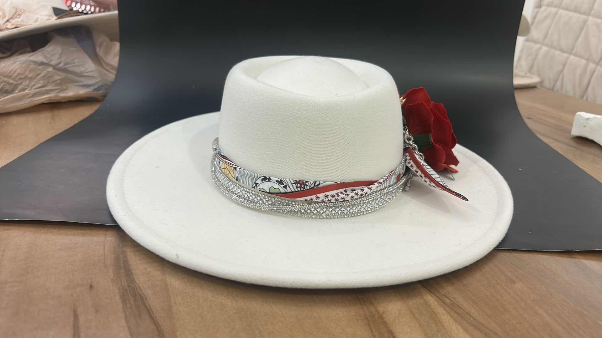 Photo 1 of NEW- WOMENS FEDORA STYLE HAT SIZE M-L