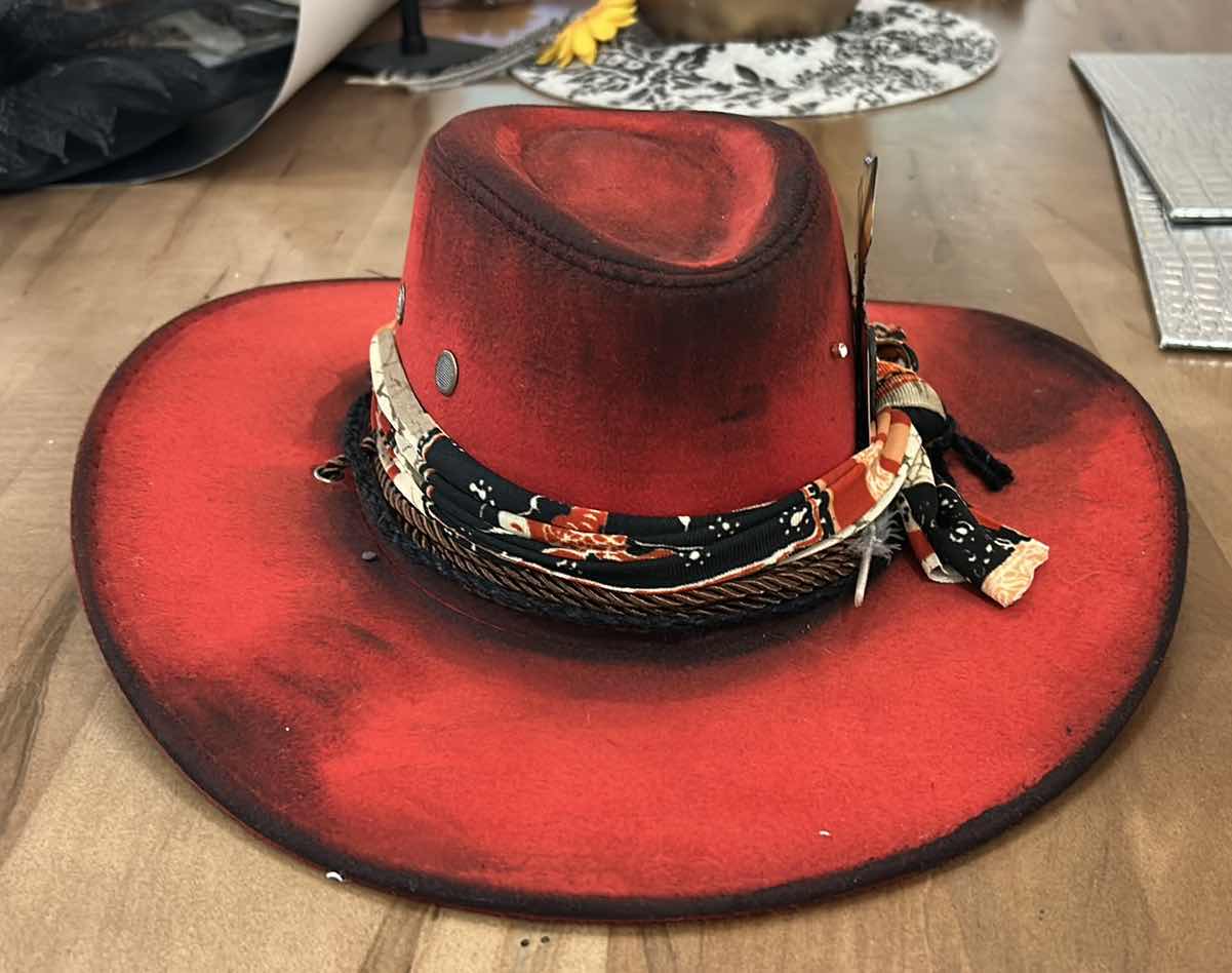 Photo 1 of NEW - MENS/WOMENS WESTERN STYLE CUSTOM FEDORA SIZE MED