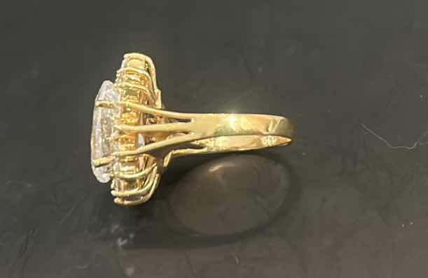 Photo 1 of STERLING SILVER RING WITH CUBIC ZIRCONIA EST SIZE 6