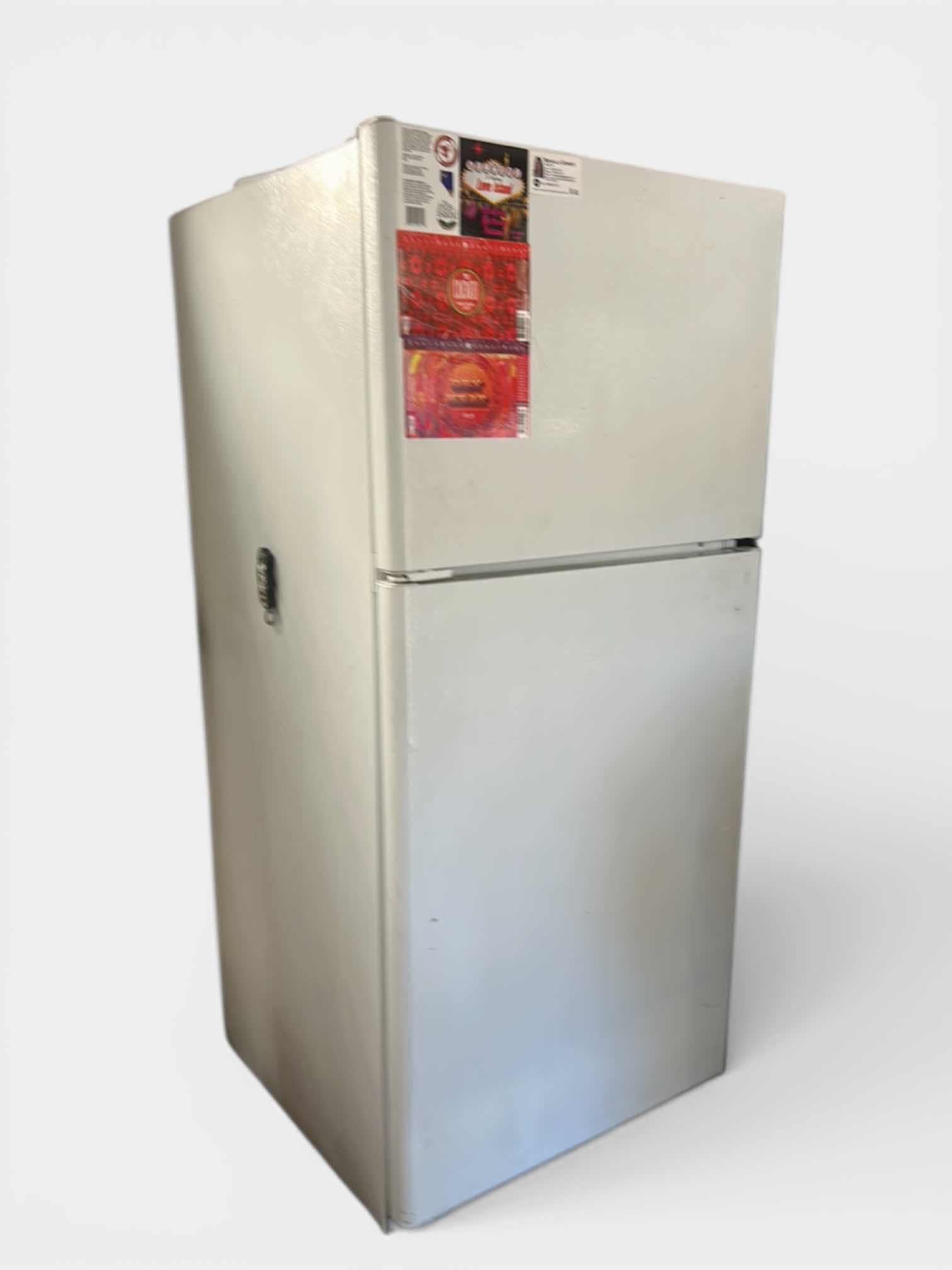 Photo 1 of TOP FREEZER REFRIGERATOR