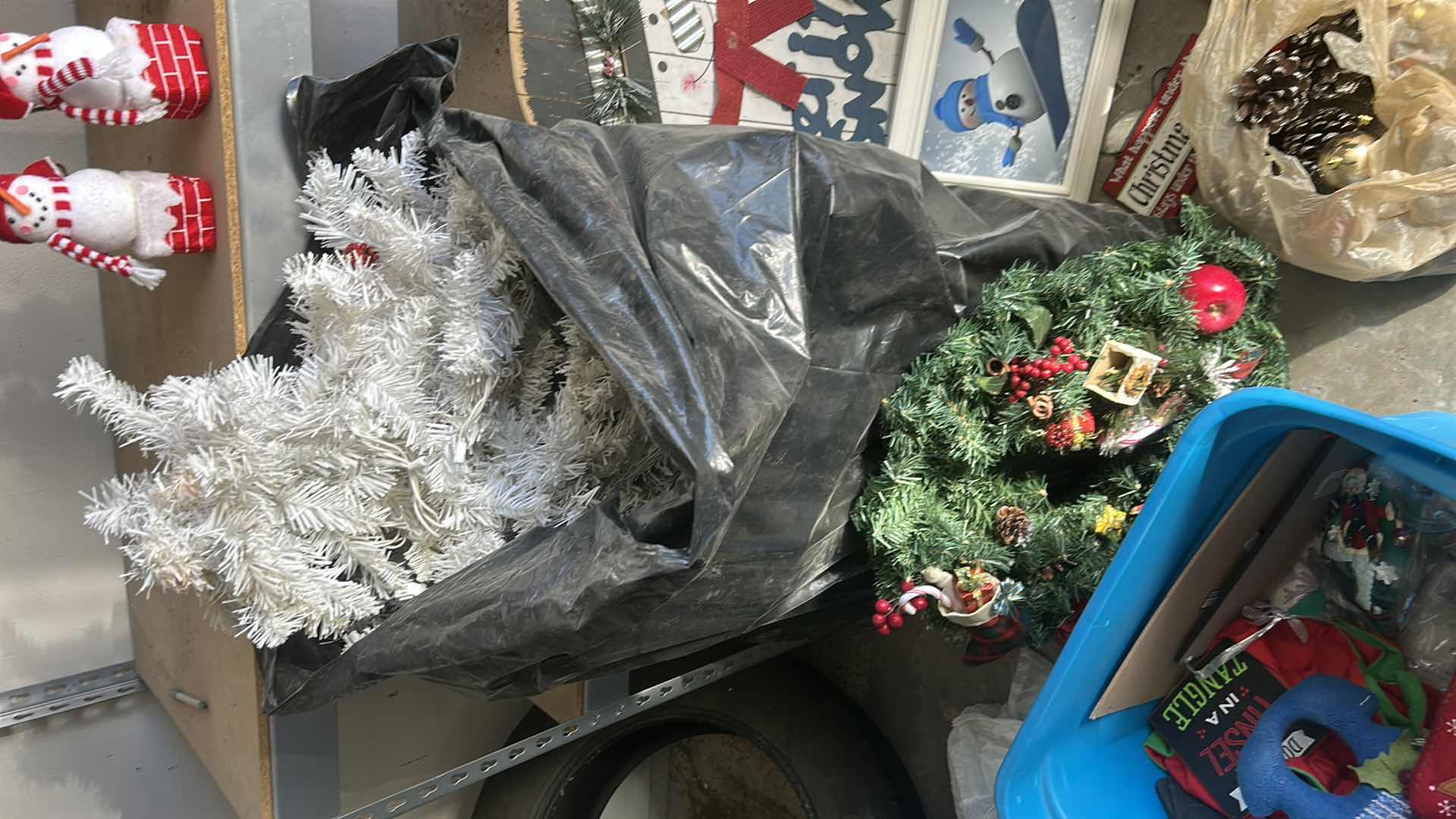 Photo 1 of CHRISTMAS DECORATIONS