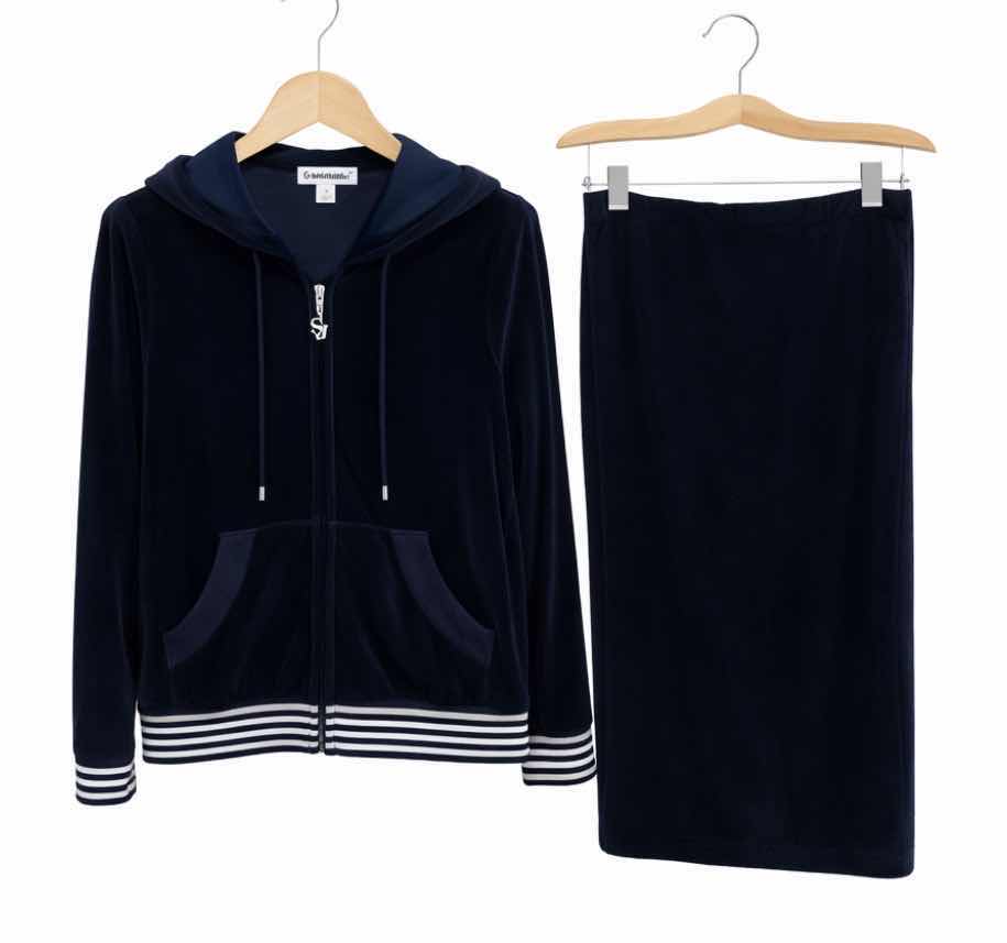 Photo 1 of ST JOHN DESIGNER 2 PC BRUSHED ZIP UP HOODIE & PANTS (S/M)