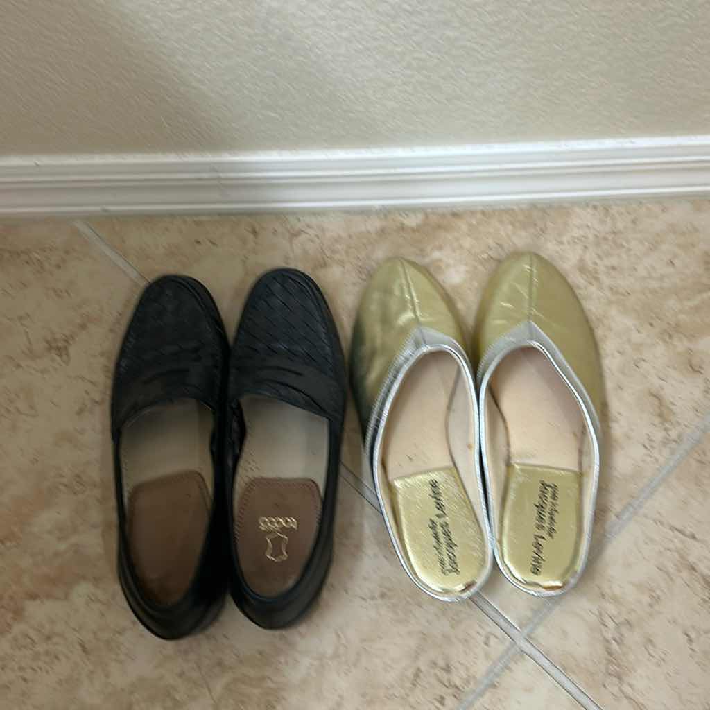 Photo 1 of JOSEPH LEVINE GOLD MULE WOMEN'S SHOES SIZE 8 N, TACCO BLACK LOAFER WOMEN'S SHOES 8N