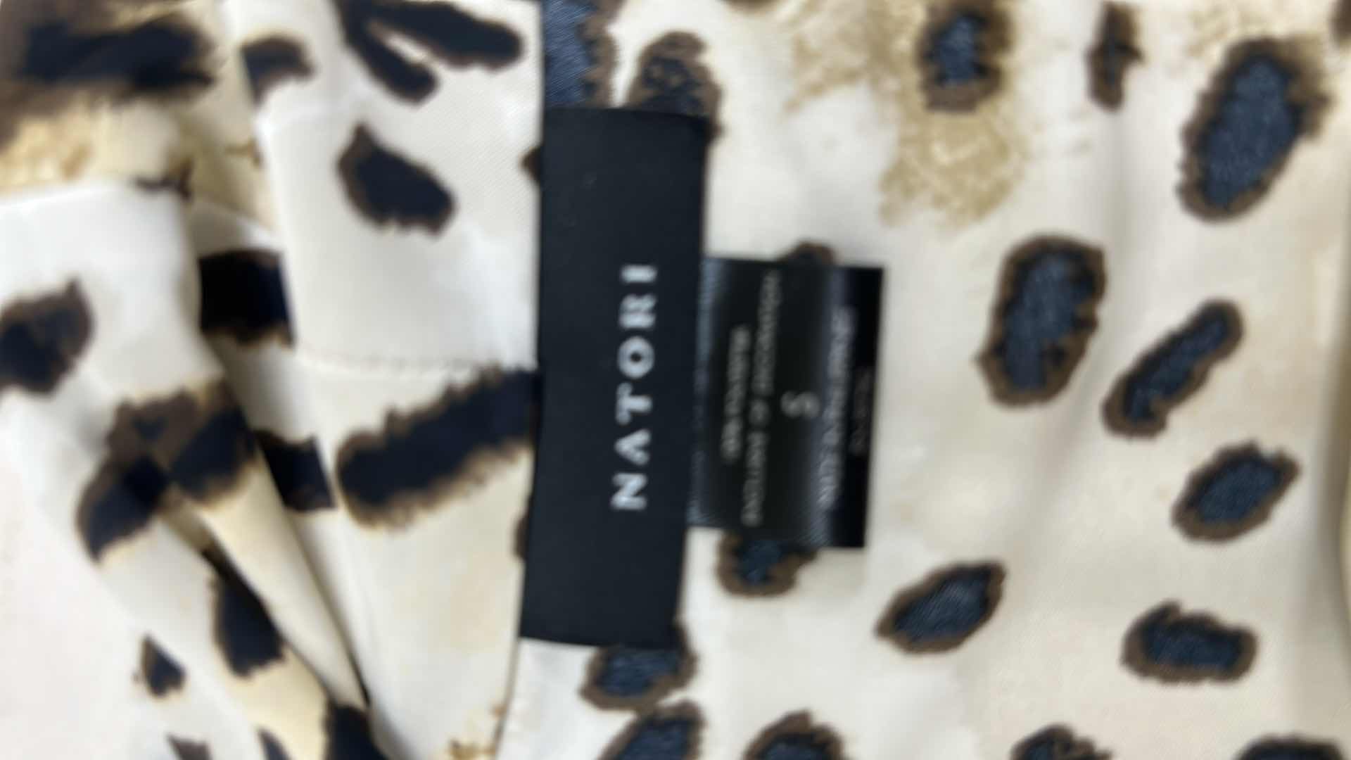 Photo 1 of NATORI CHEETAH PRINT SLEEP GOWN AND MATCHING LUXURY ROBE SIZE S