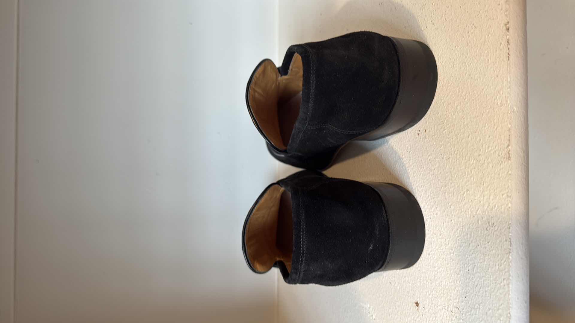 Photo 1 of GUCCI MEN’S DESIGNER SHOES (SIZE 9)