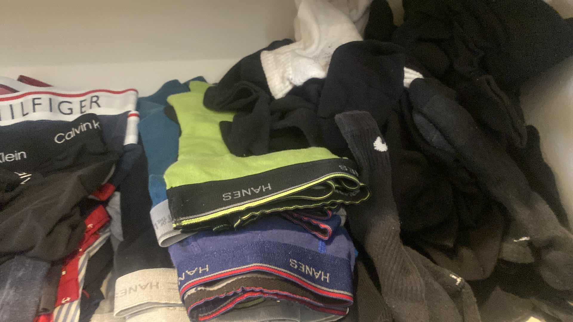 Photo 1 of MENS UNDERWEAR & SOCKS SIZE XL