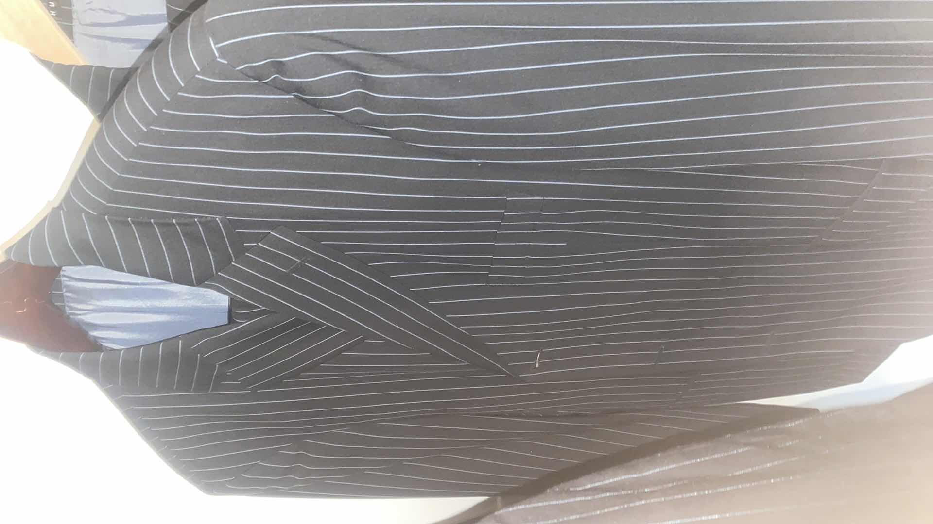 Photo 1 of 3 - MENS HUGO BOSS SUITS EST SIZE X-LARGE