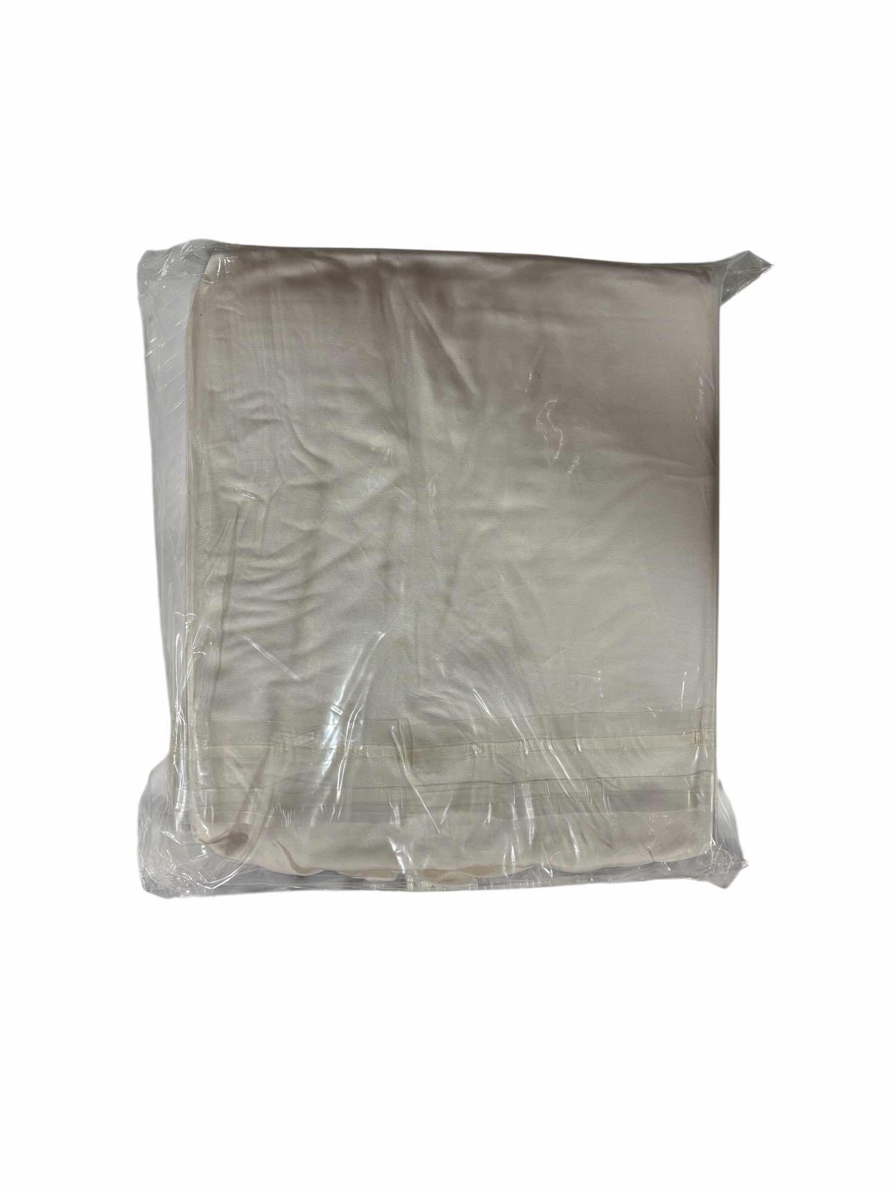 Photo 1 of BAMBOO IS BETTER BAMBOO DUVET COLLECTION- QUEEN - 60” X 80” WHITE