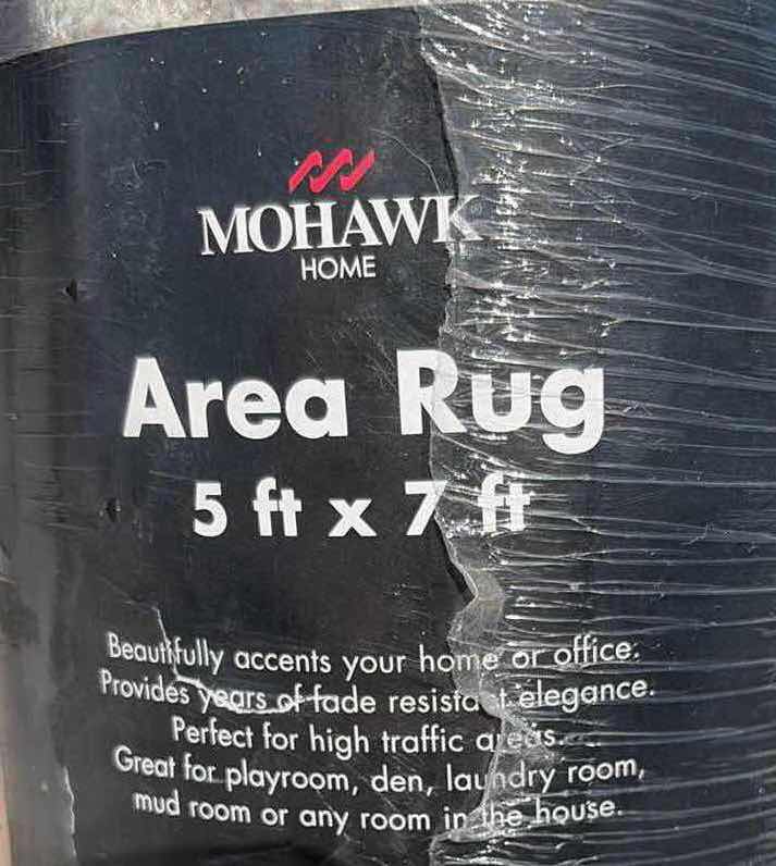 Photo 1 of NIB AREA RUG GREY 5’’x7’W