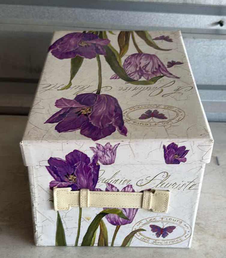 Photo 1 of CONTENTS OF BOX- ACRYLIC PAINT/BRUSHES