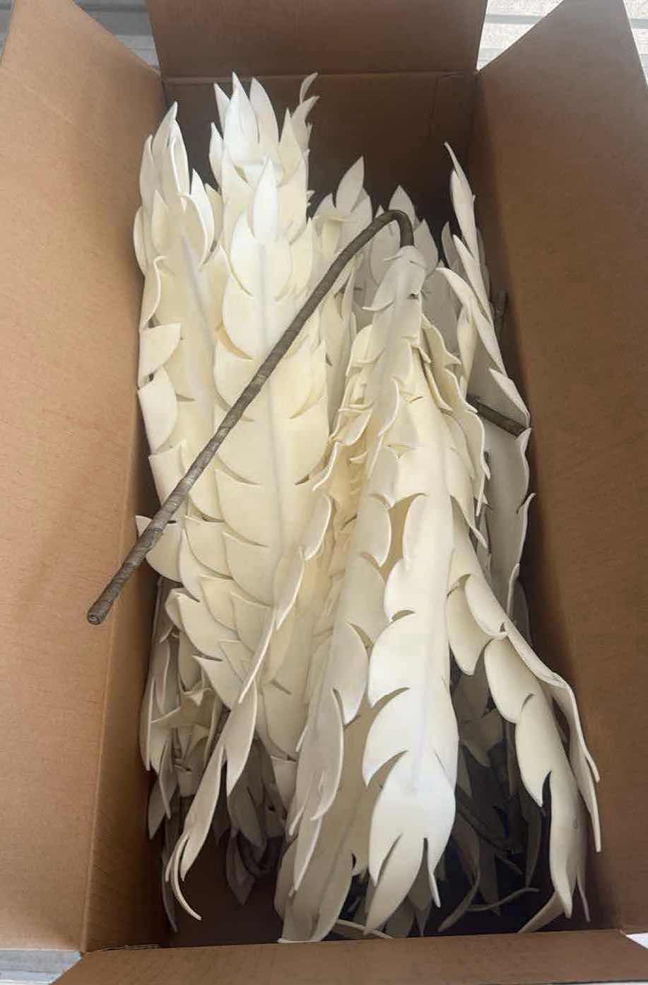 Photo 1 of CONTENTS OF BOX- WHITE FLOWERS
