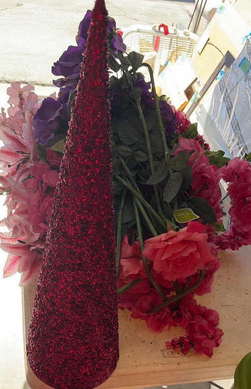 Photo 1 of CONTENTS OF BOX FLOWER DECORATIONS/ RED CONE DECORATIONS
