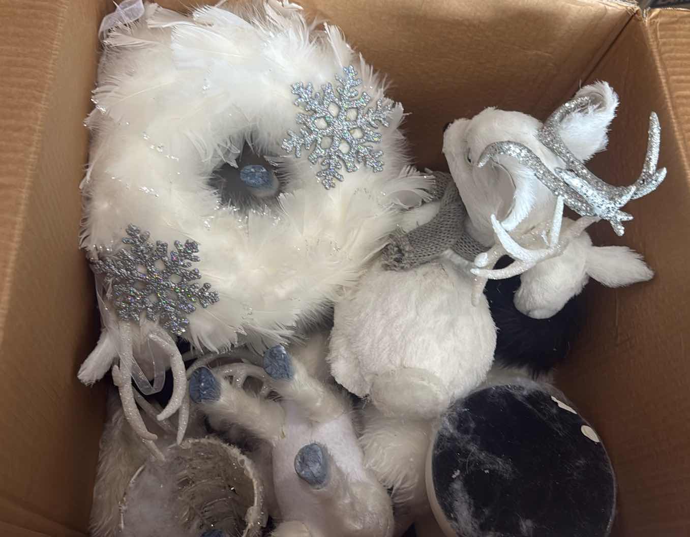 Photo 1 of CONTENTS OF BOX- 13 WHITE REINDEER/HOLIDAY DECOR