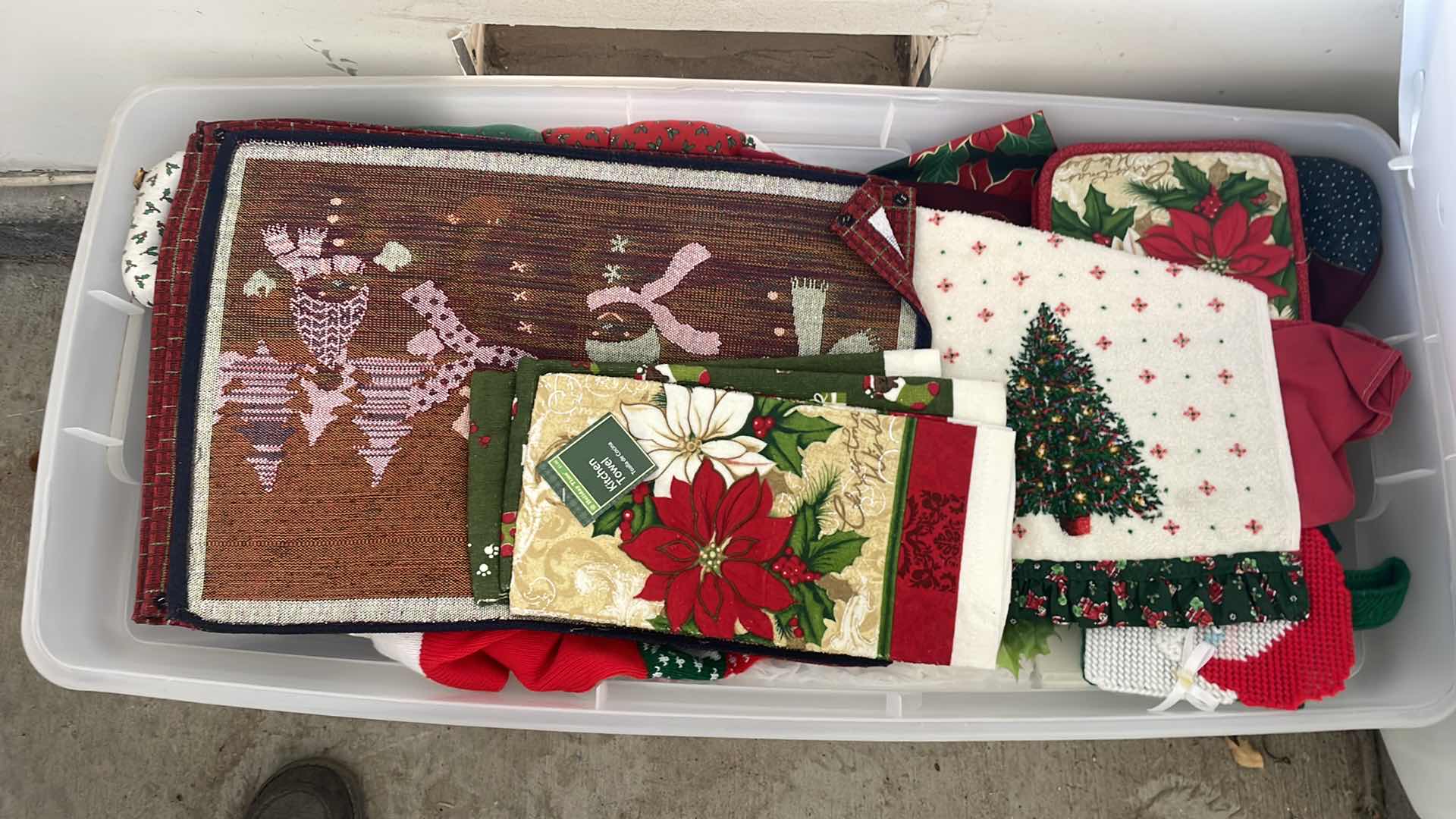 Photo 1 of CHRISTMAS DECORATIONS
