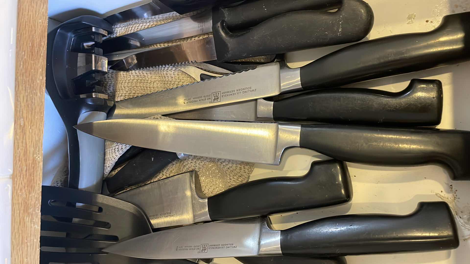 Photo 1 of KNIFES COOKWARE