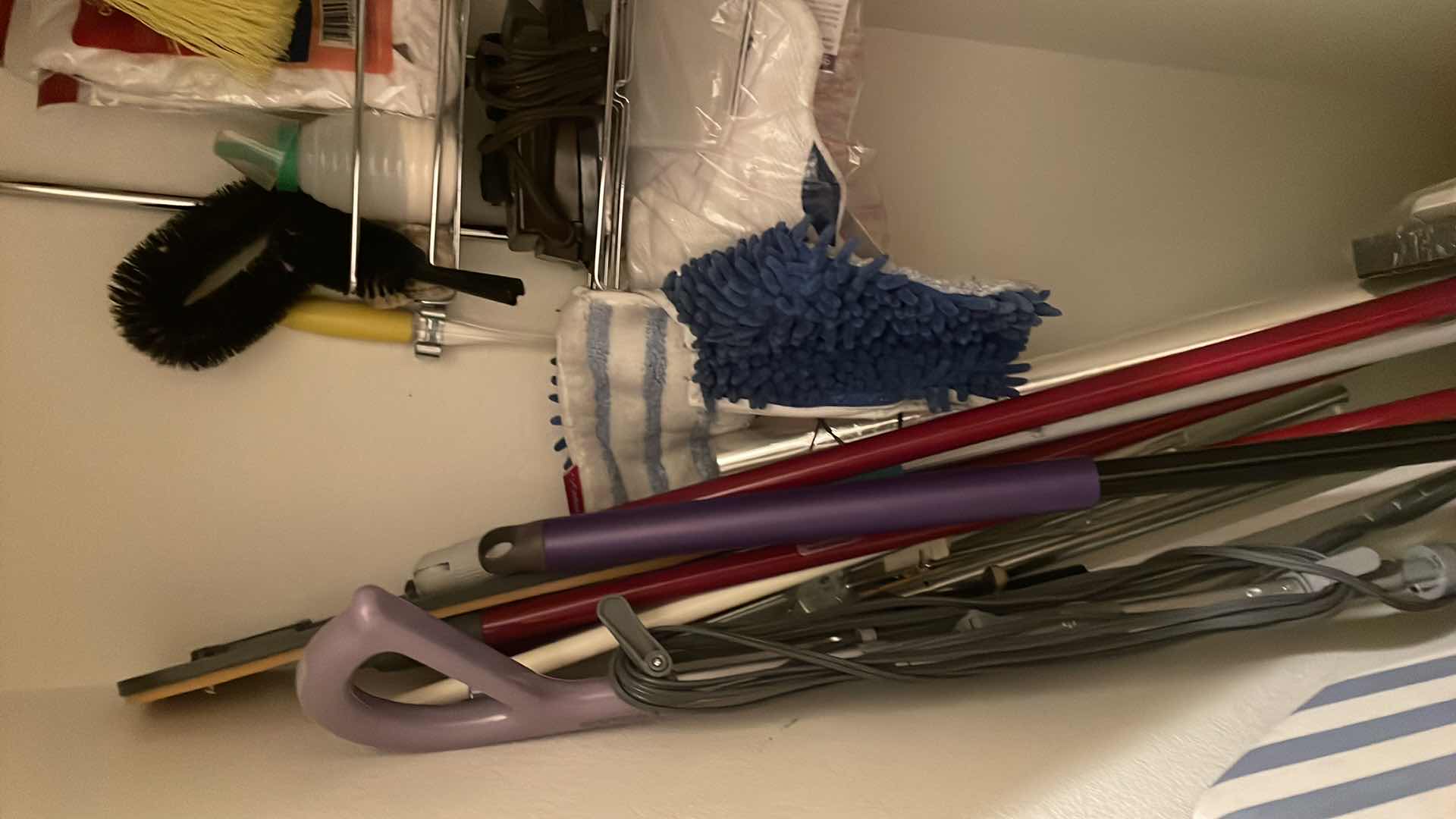 Photo 1 of CONTENTS OF CABINET