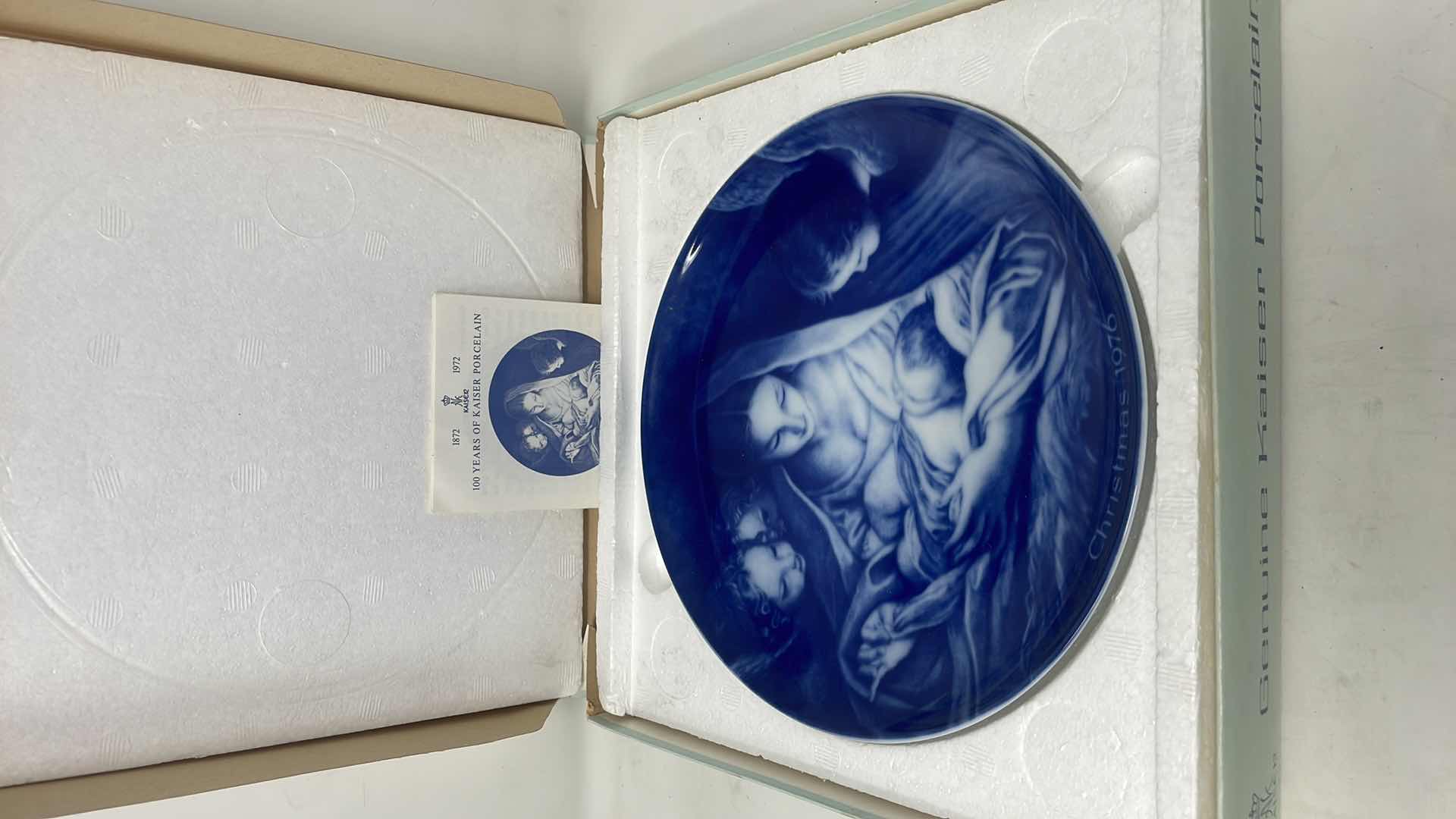 Photo 1 of KAISER "CHRIST THE SAVIOR IS BORN" CHRISTMAS PLATE