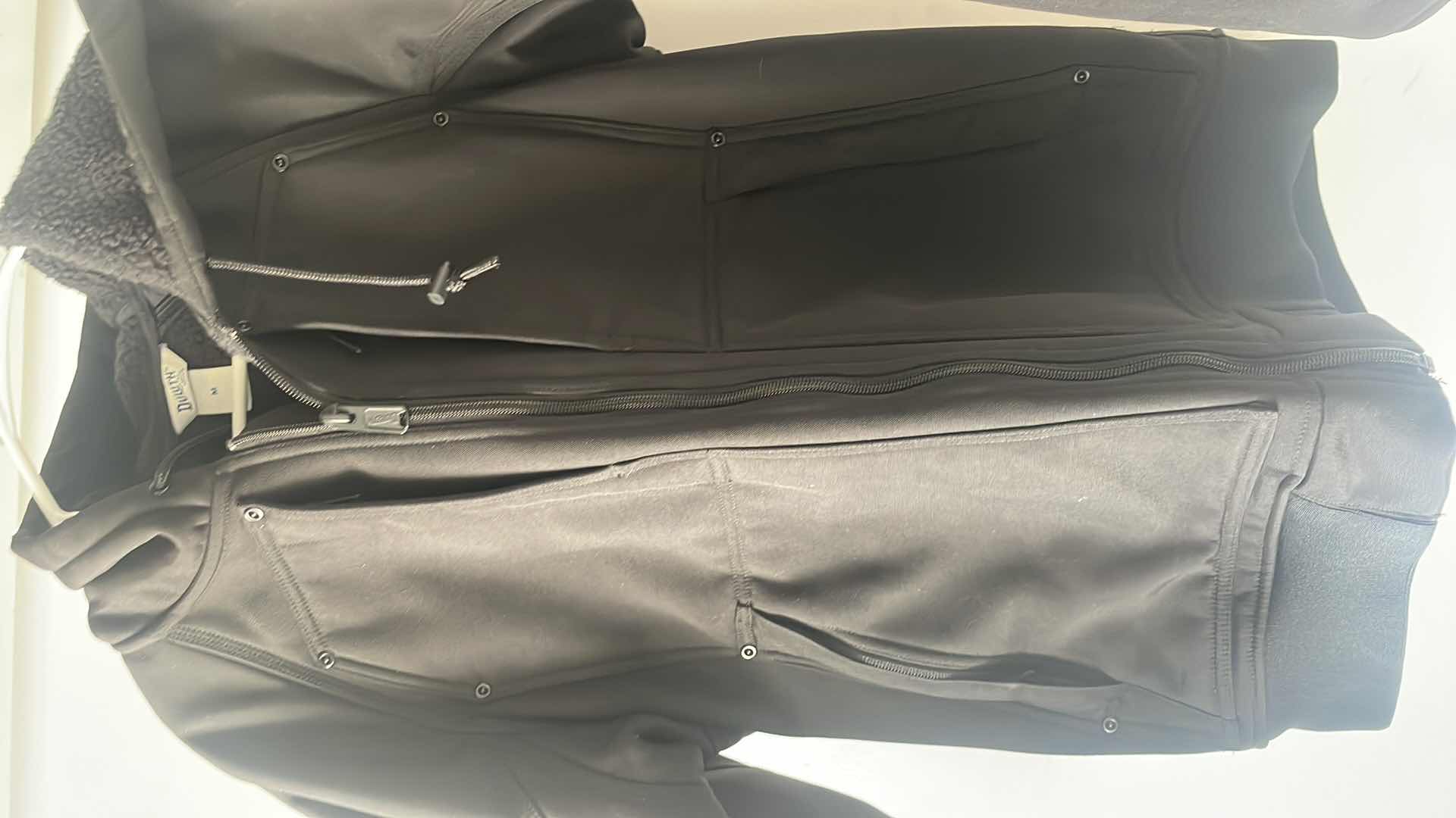 Photo 1 of DULUTH MENS HOODED JACKET SIZE MEDIUM BLACK