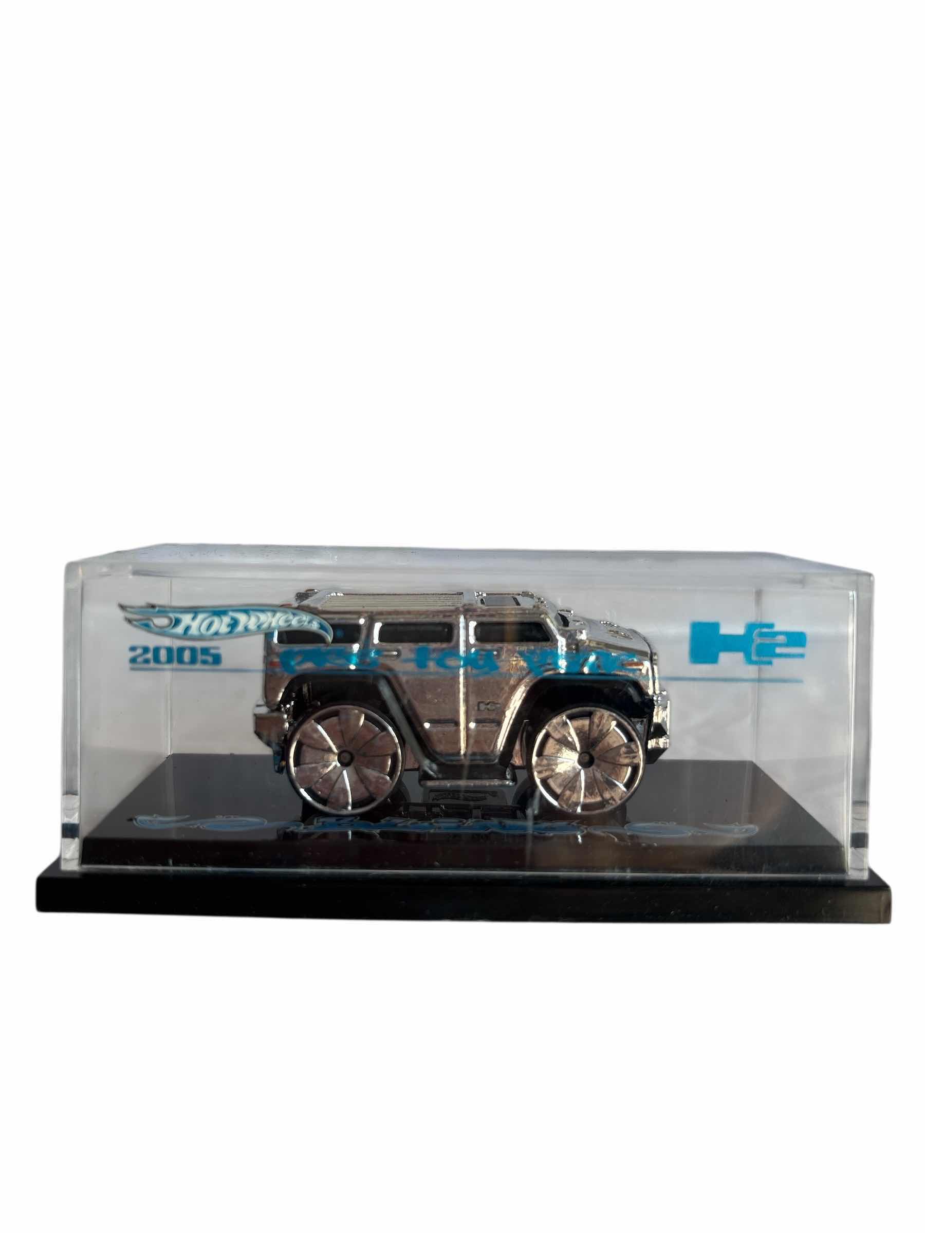 Photo 1 of NIC HOT WHEELS 2005 PRE TOY FAIR H2 BLING