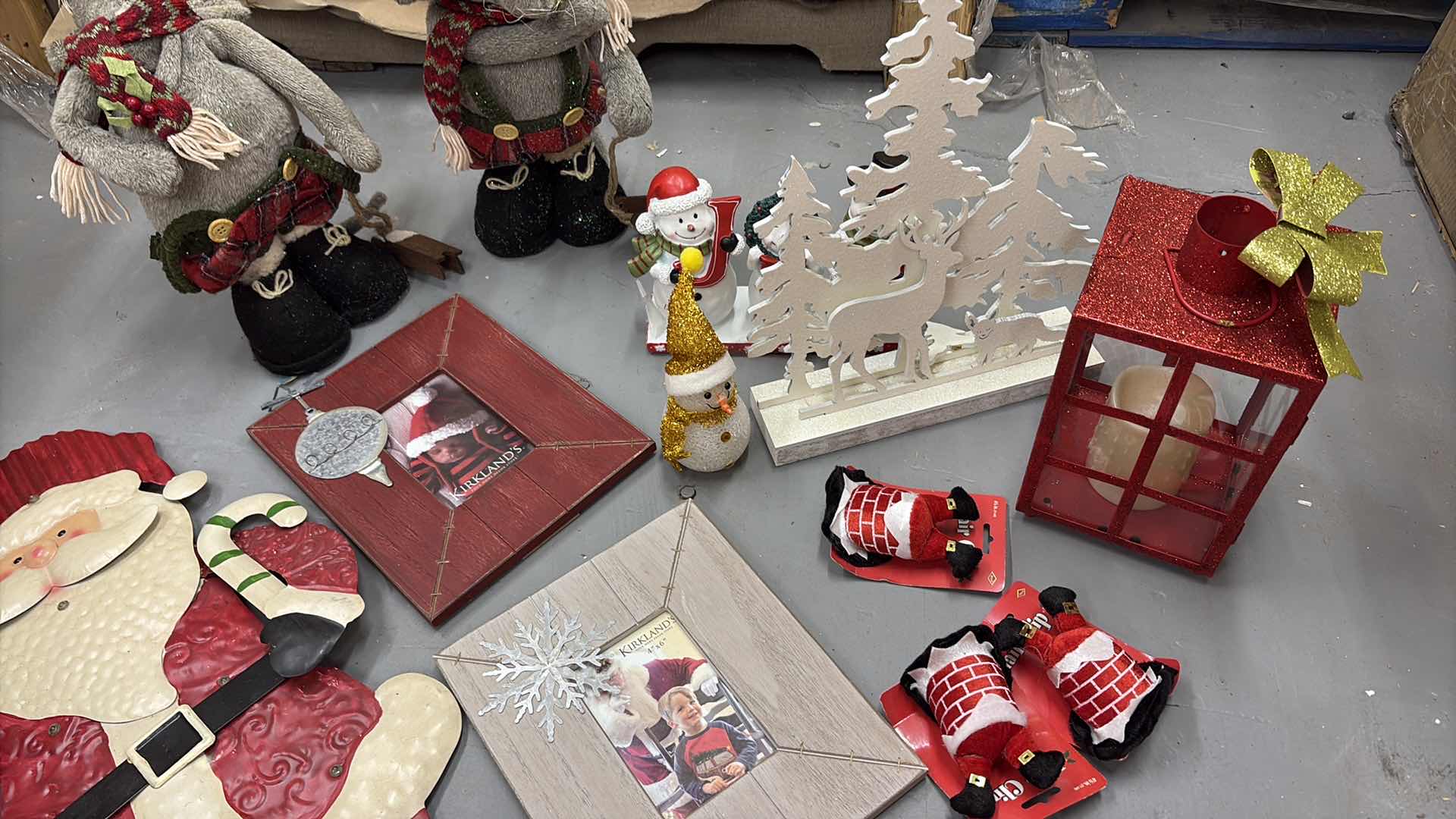 Photo 1 of MISCELLANEOUS CHRISTMAS DECOR