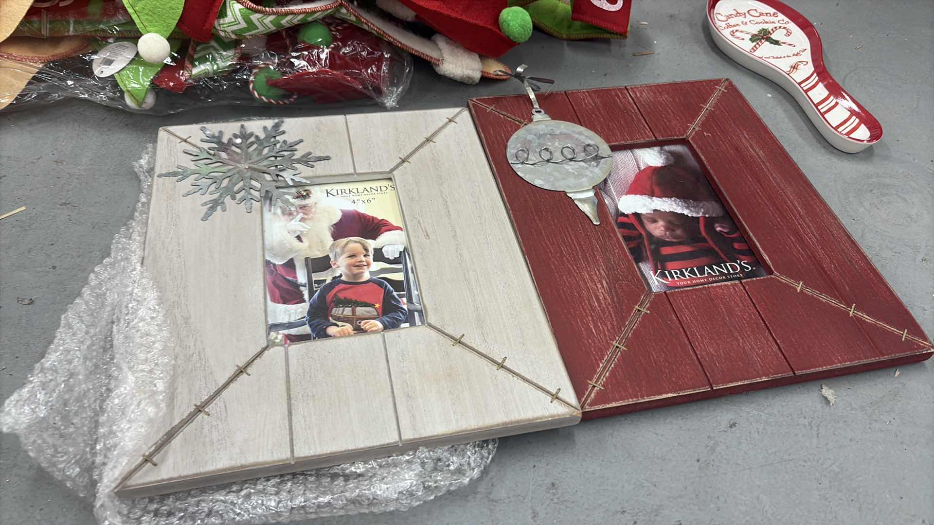 Photo 1 of MISCELLANEOUS CHRISTMAS DECOR