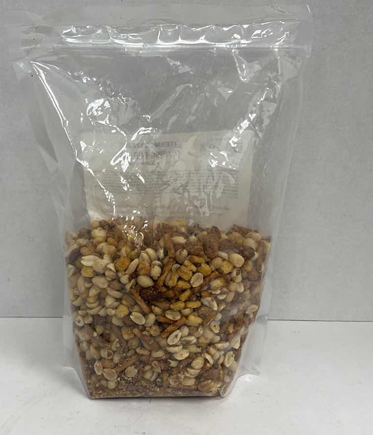 Photo 1 of CASE OF 8 CASINO PUB SNACK MIX BAGS 2.5 POUNDS EACH