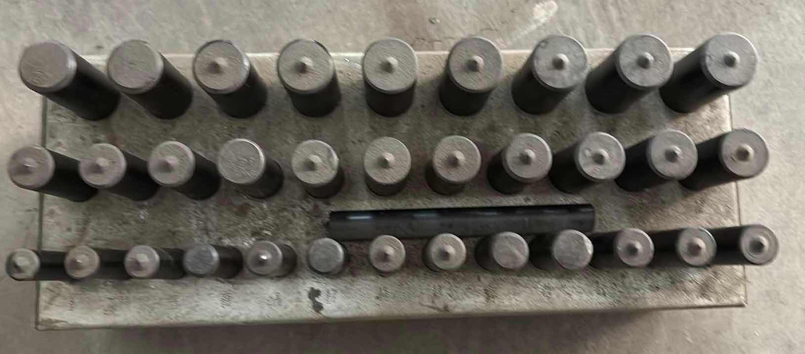 Photo 1 of (34)PCS TRANSFER PUNCH SET