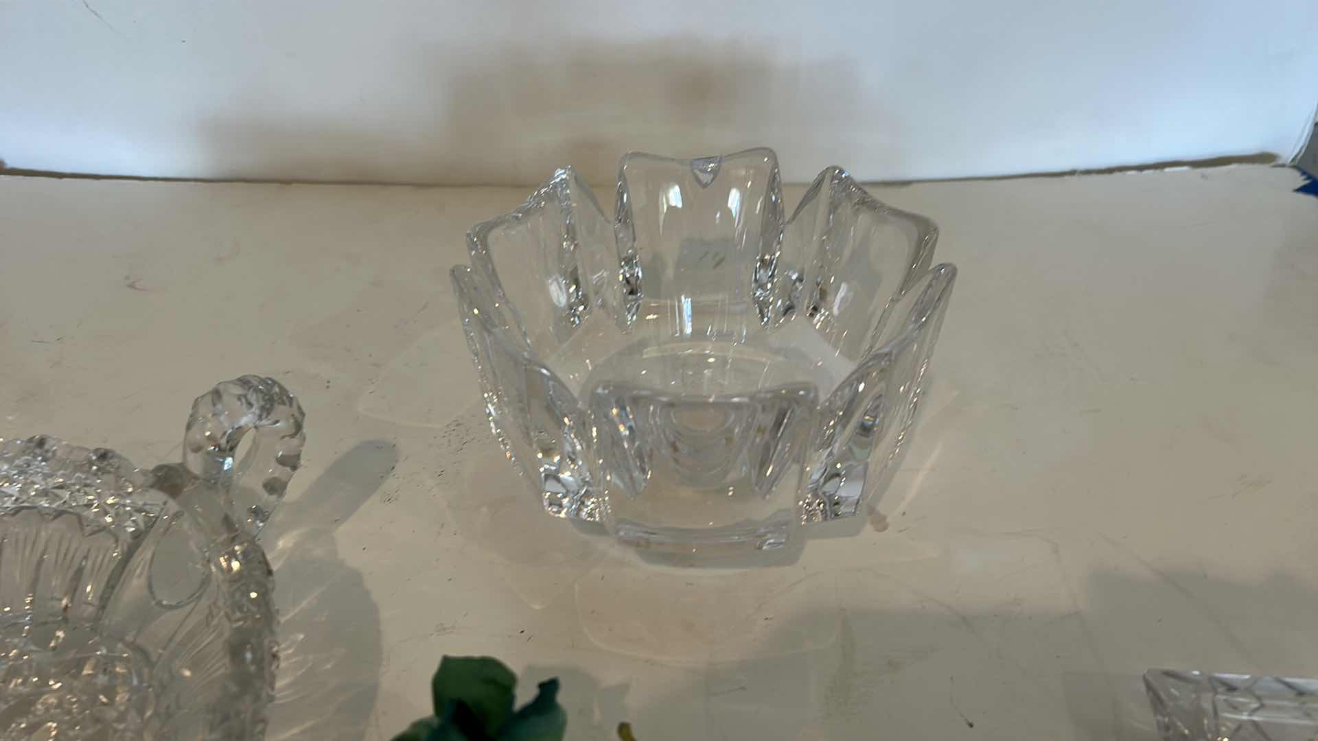 Photo 1 of 4 PC HOME DECOR ASSORTMENT (ROSE TRINKET BOX H4”)