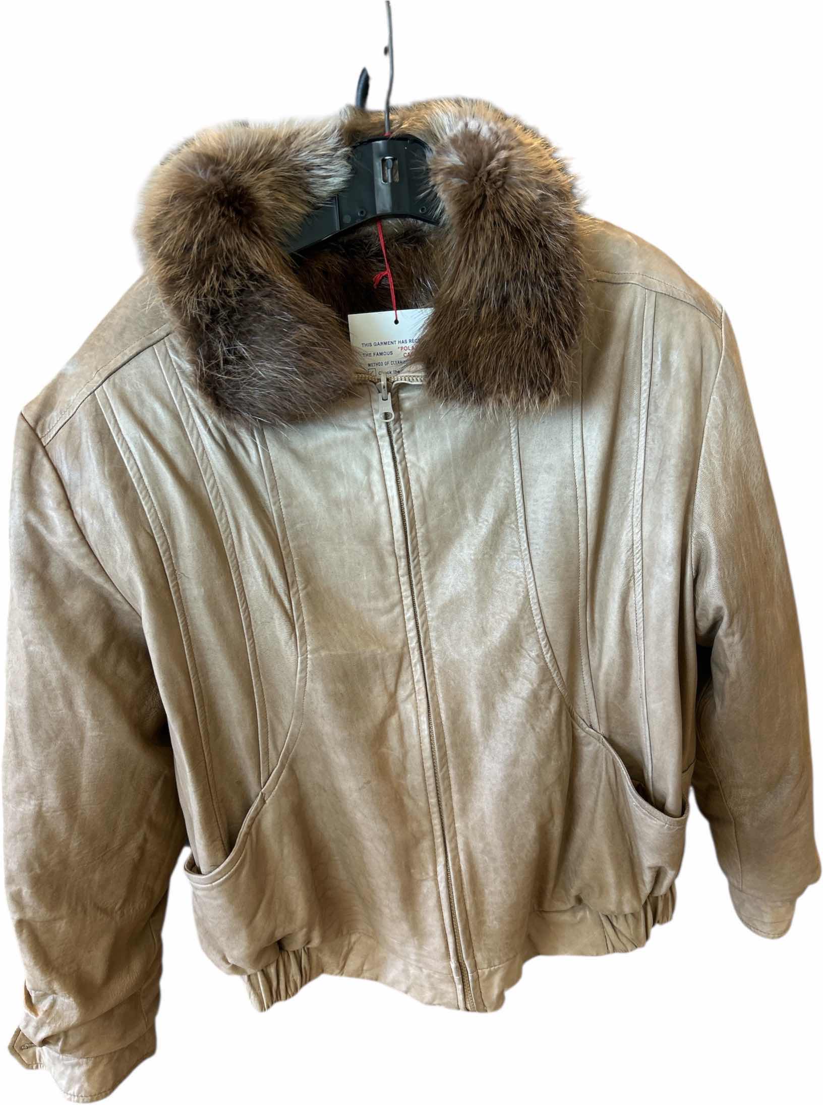 Photo 1 of UNISEX LARGE REVERSIBLE Hôtel Particulier FAUX FUR AND LEATHER JACKET SIZE LARGE