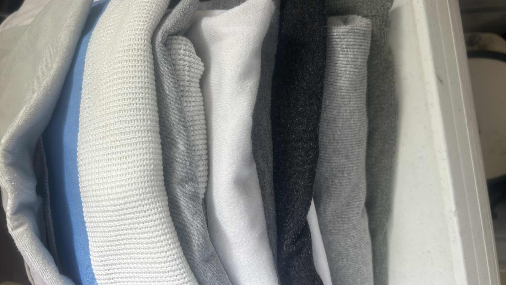 Photo 1 of MENS & WOMENS  TOPS MOSTLY SIZE LARGE