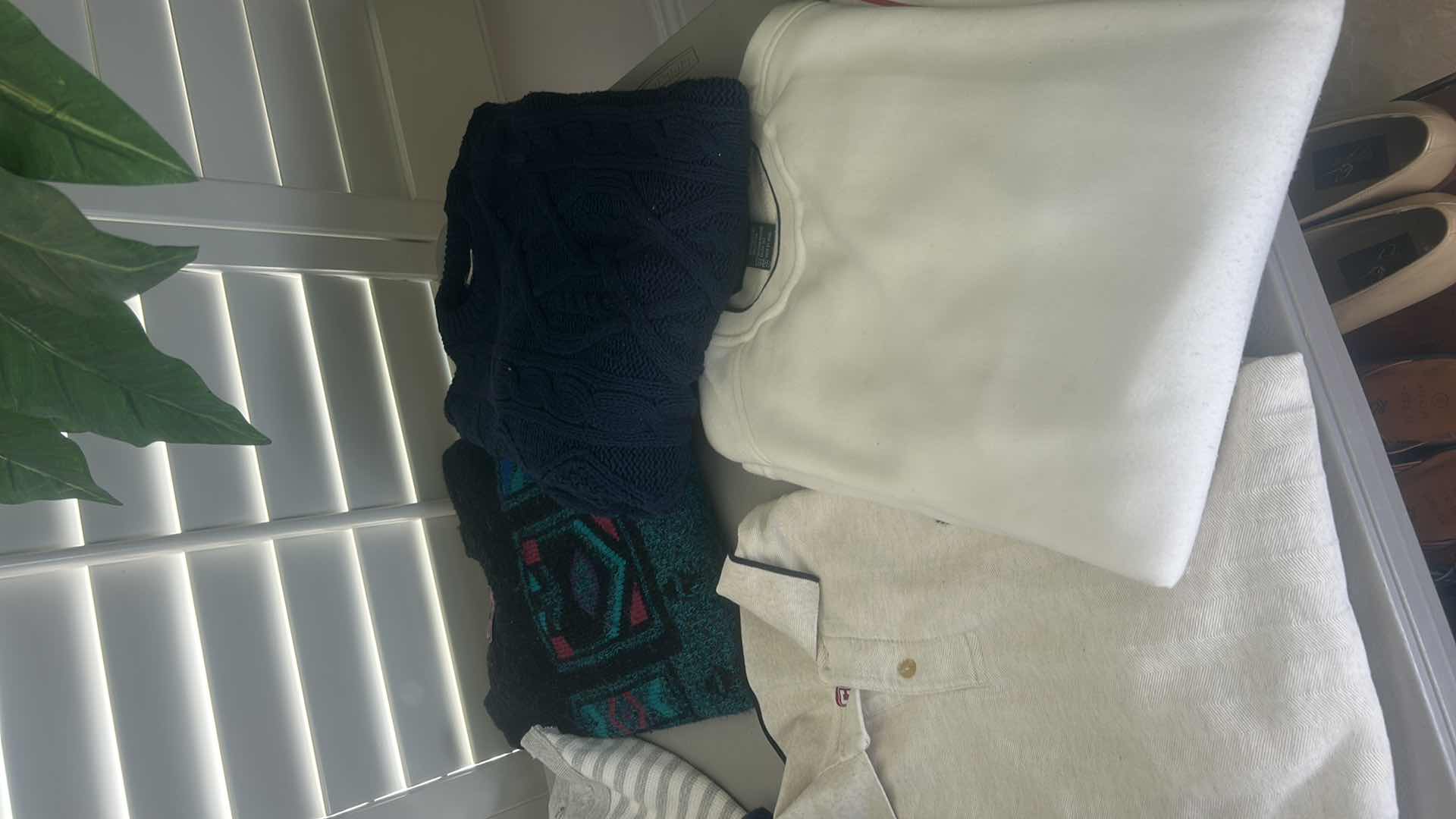 Photo 1 of MENS SWEATSHIRTS & SWEATERS M-XL