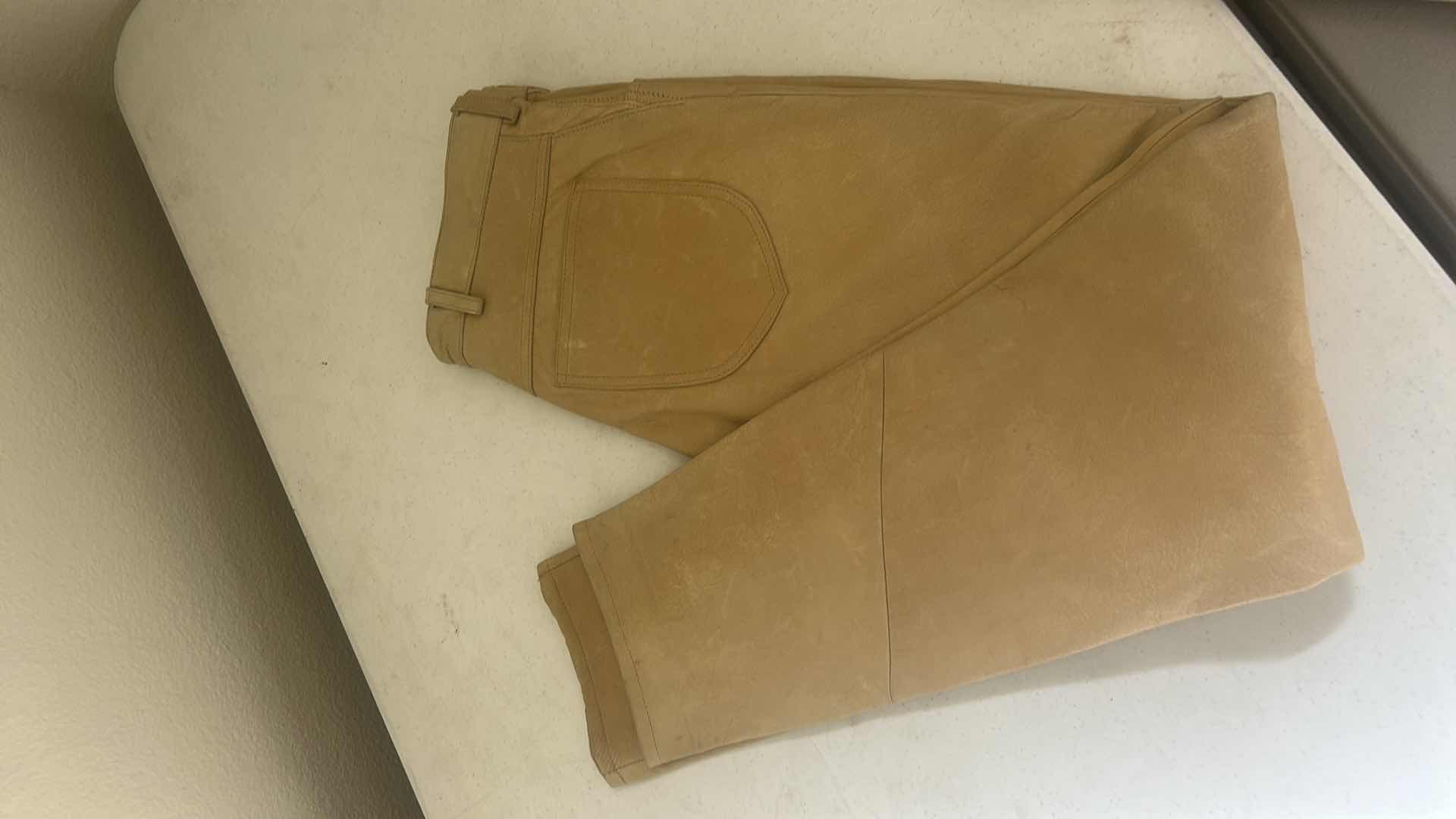 Photo 1 of 2 PC LEATHER OUTFIT SIZE 8