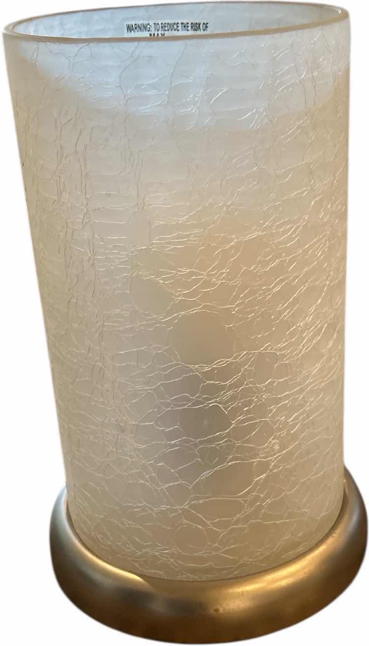 Photo 1 of TABLE LAMP H9.5”