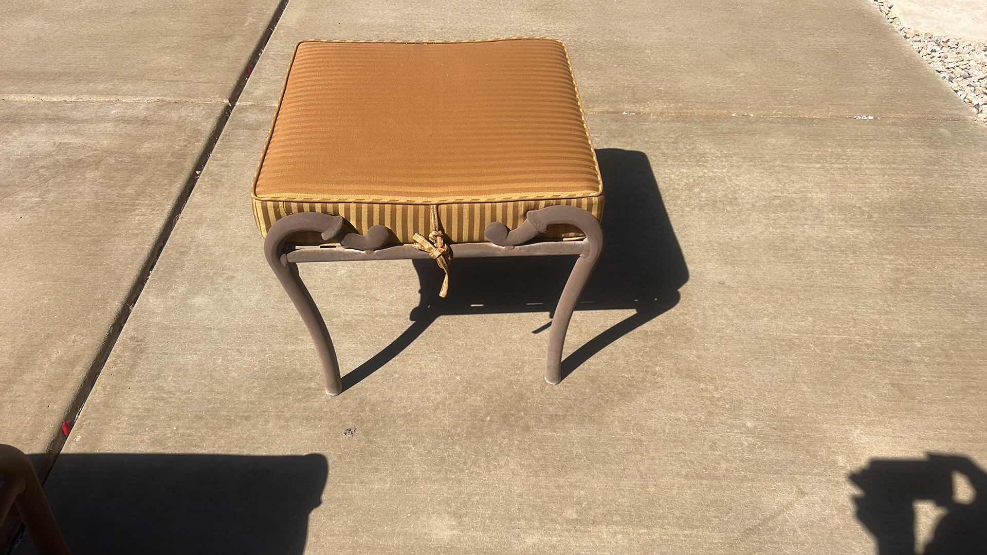 Photo 1 of OUTDOOR LIGHT WEIGHT METAL BENCH SEAT WITH PAD 24“ x 22“ x H18“