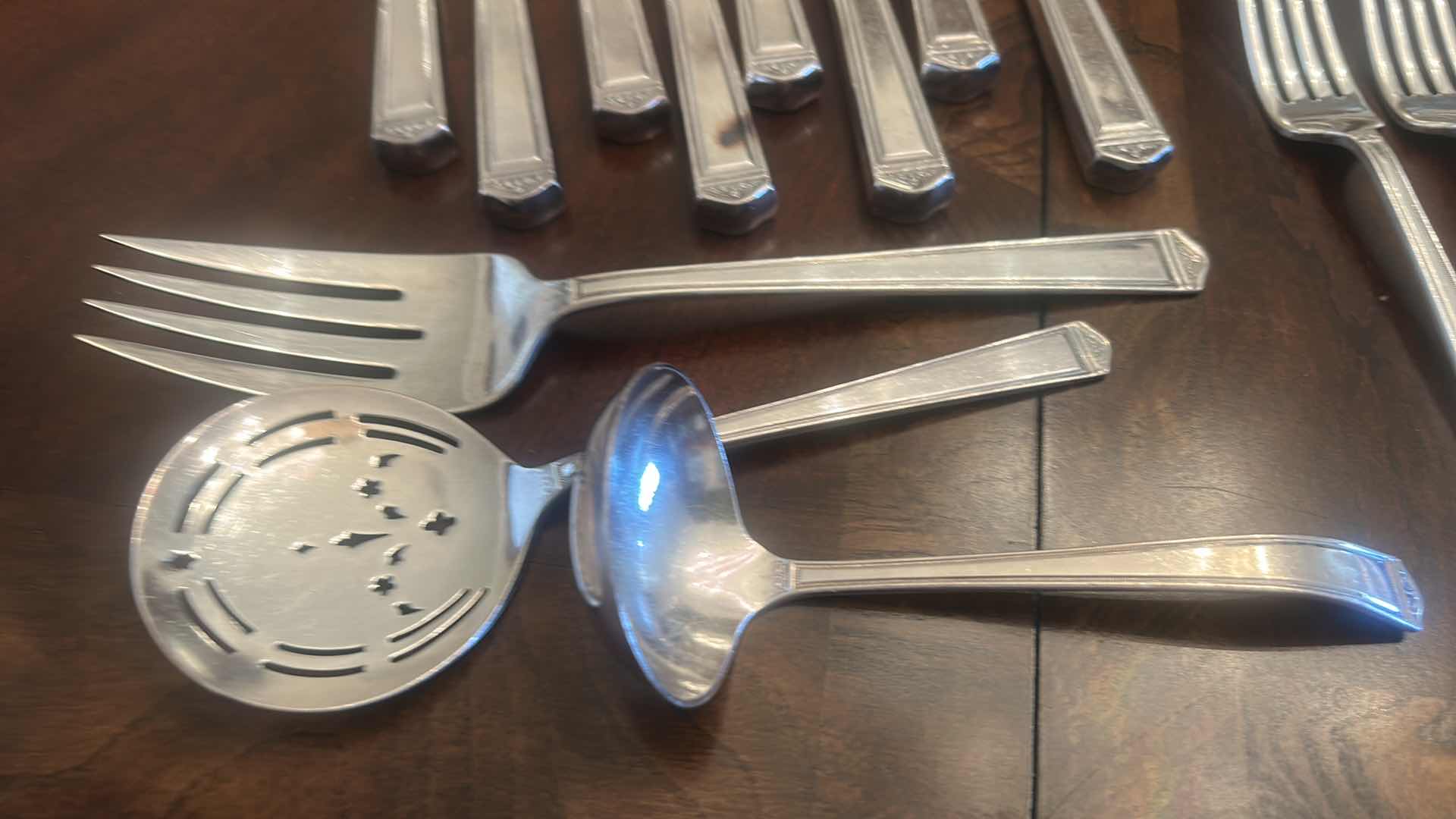 Photo 1 of 73 PCS 1847 ROGERS BROS SILVER PLATED DINING UTENSILS