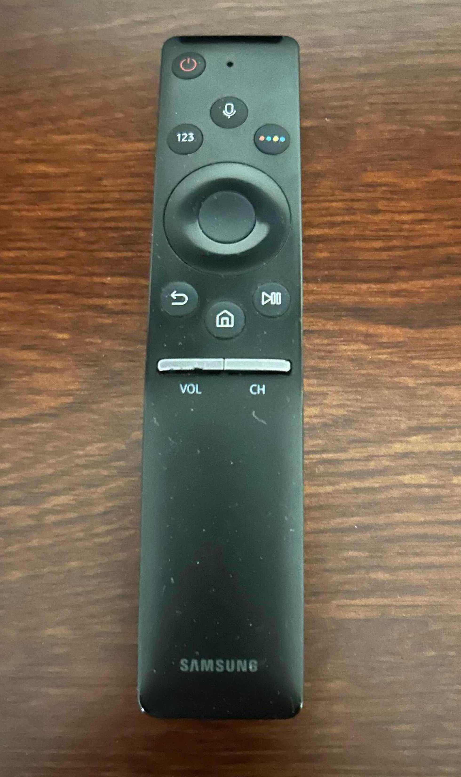 Photo 1 of 65" CURVED SAMSUNG WALL MOUNT TV WALL MOUNT INCLUDED W REMOTE