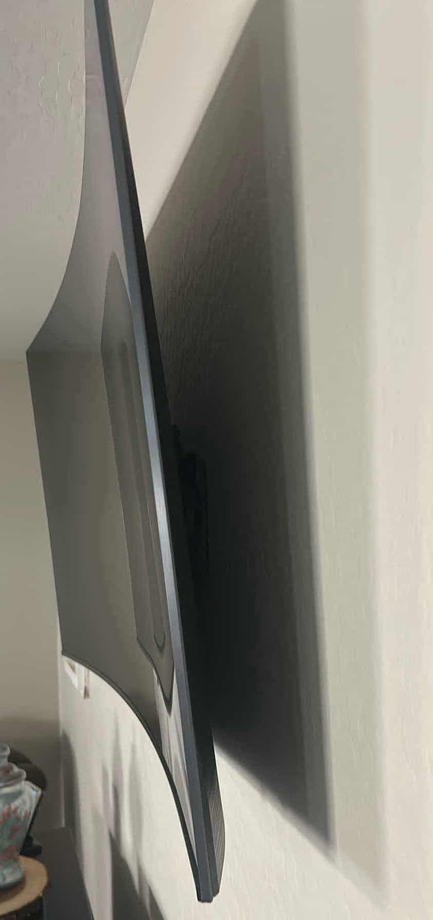Photo 1 of 65" CURVED SAMSUNG WALL MOUNT TV WALL MOUNT INCLUDED W REMOTE