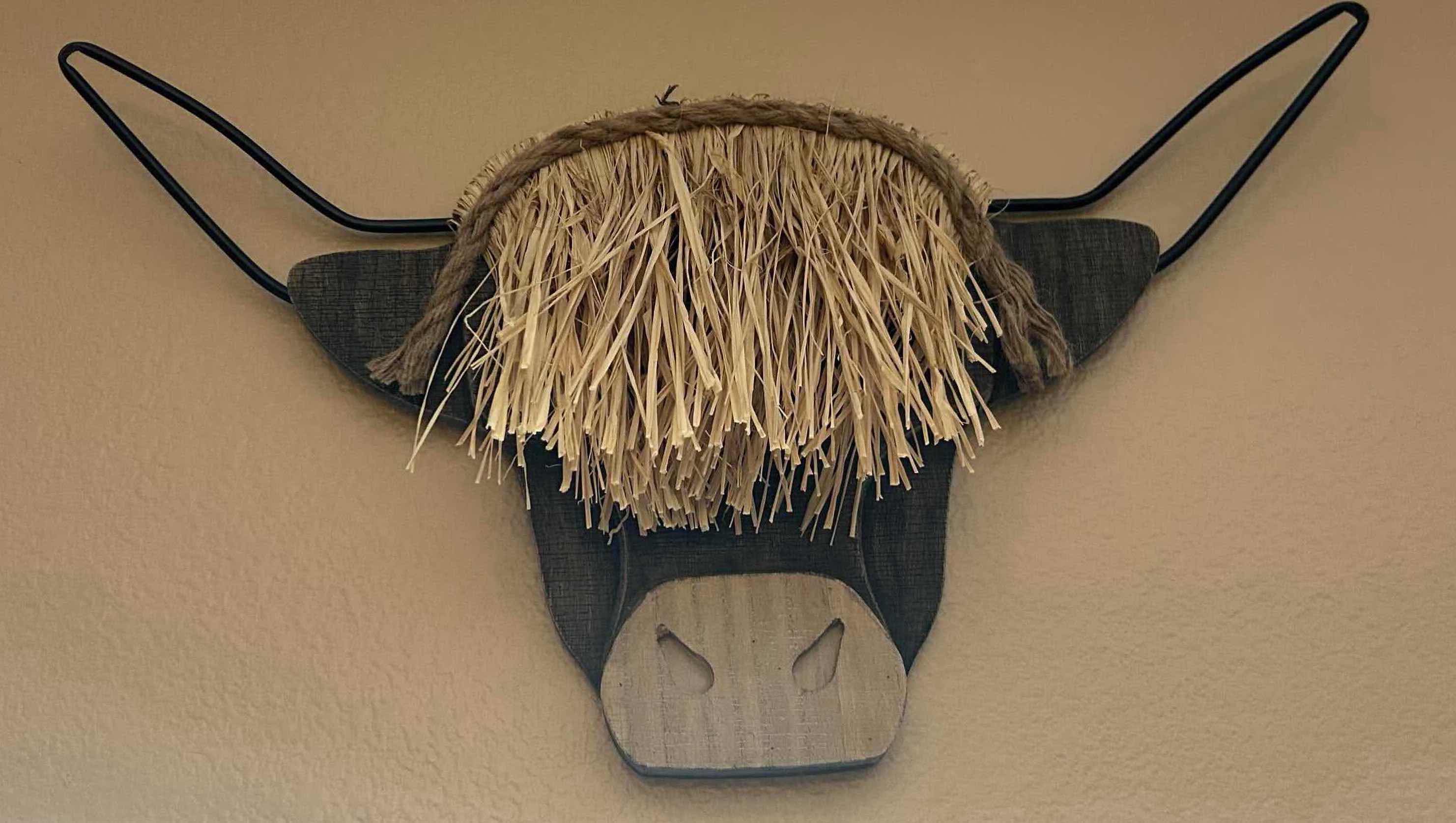 Photo 1 of HIGHLAND COW WOOD WALL 11" X 16"