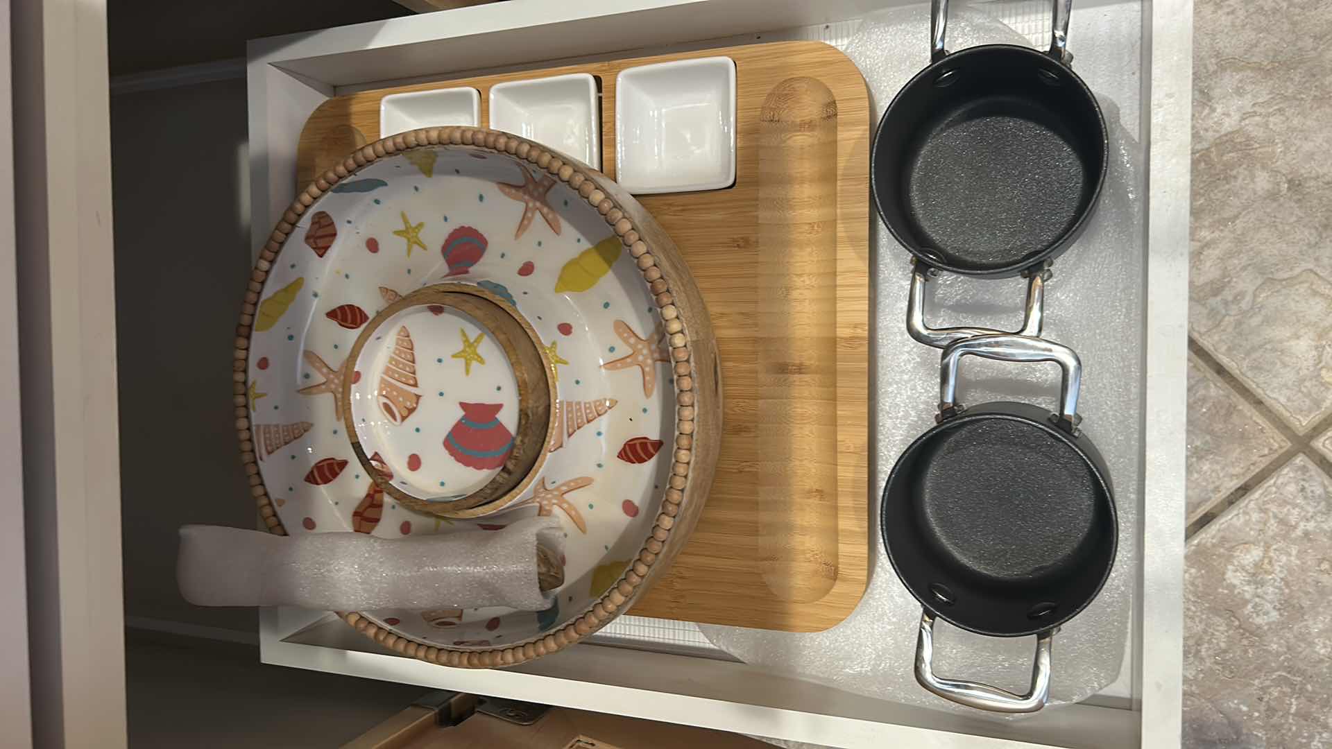 Photo 1 of CONTENTS OF DRAWER & CABINET