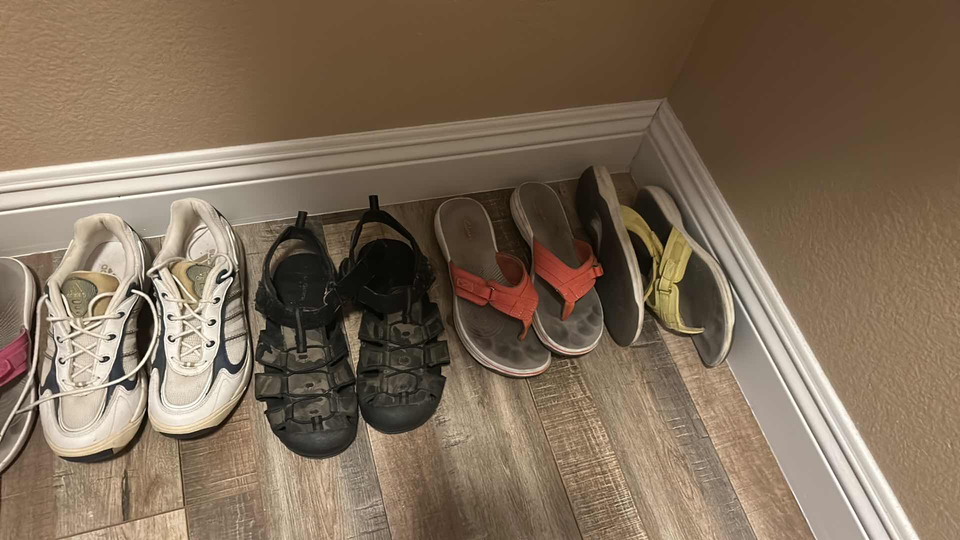 Photo 1 of 7- PAIRS WOMENS FLIP FLOP ADIDAS BIKE SHOES SIZE 7.5