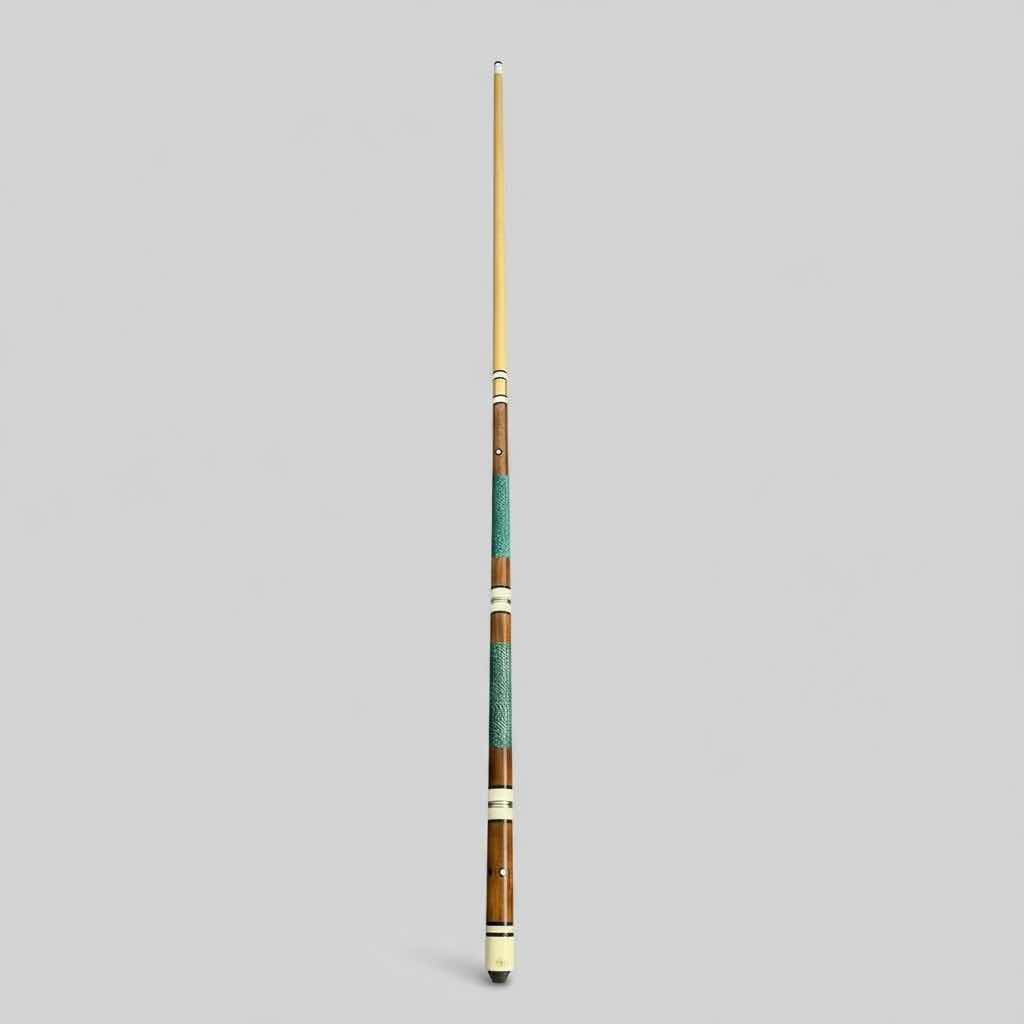 Photo 1 of BILLIARDS POOL CUE 21oz