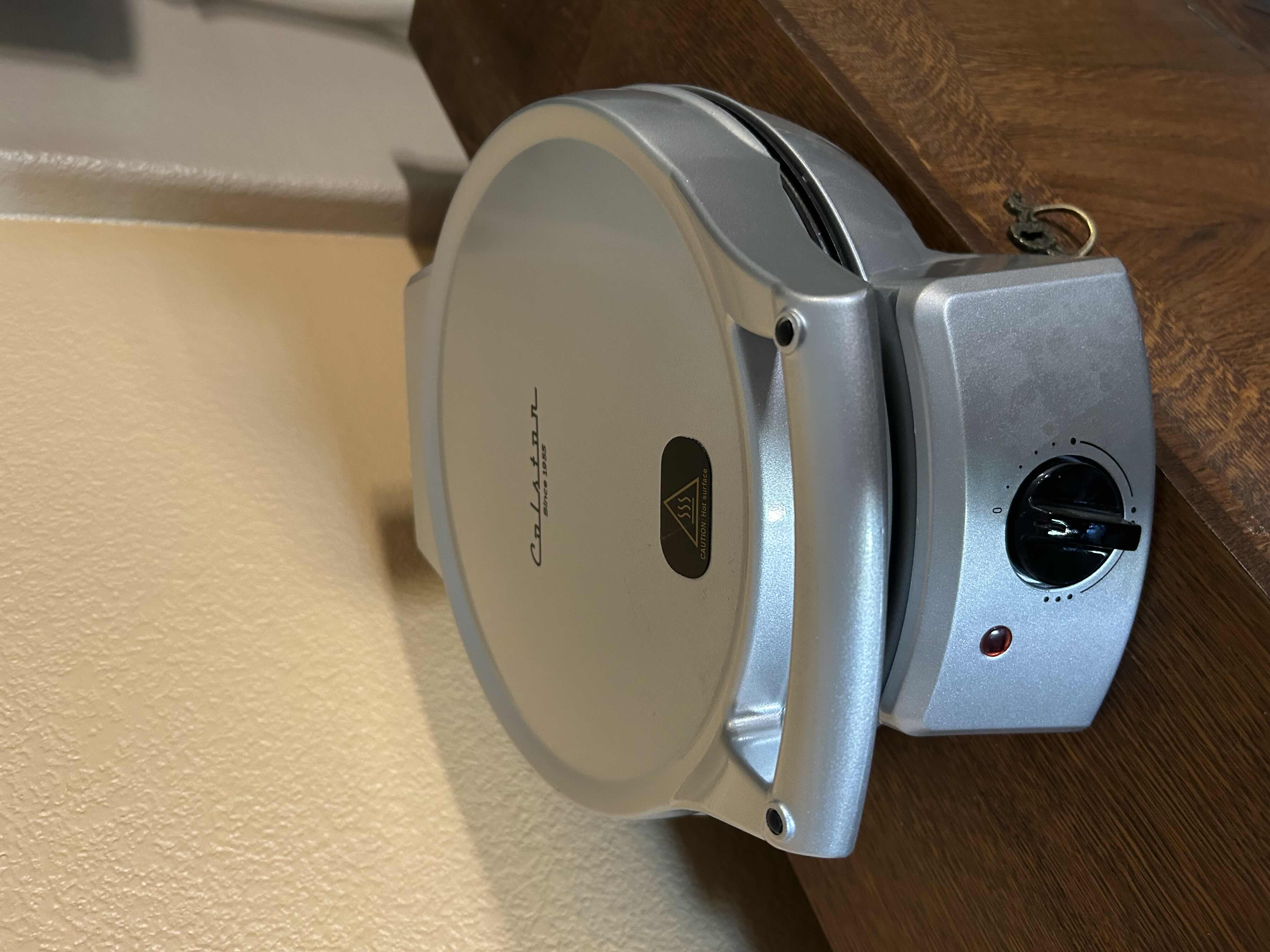 Photo 1 of COLSTON 12 " ELECTRIC PIZZA MAKER