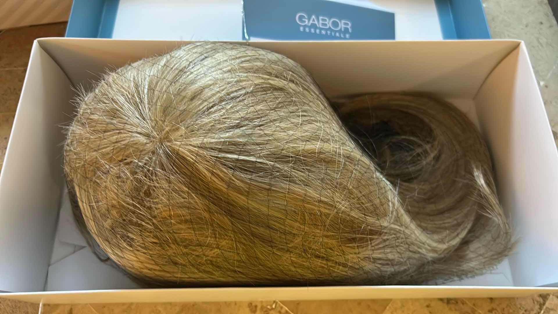 Photo 1 of GABOR ESSENTIALS LIGHT BLONDE TOPPER RETAIL $90