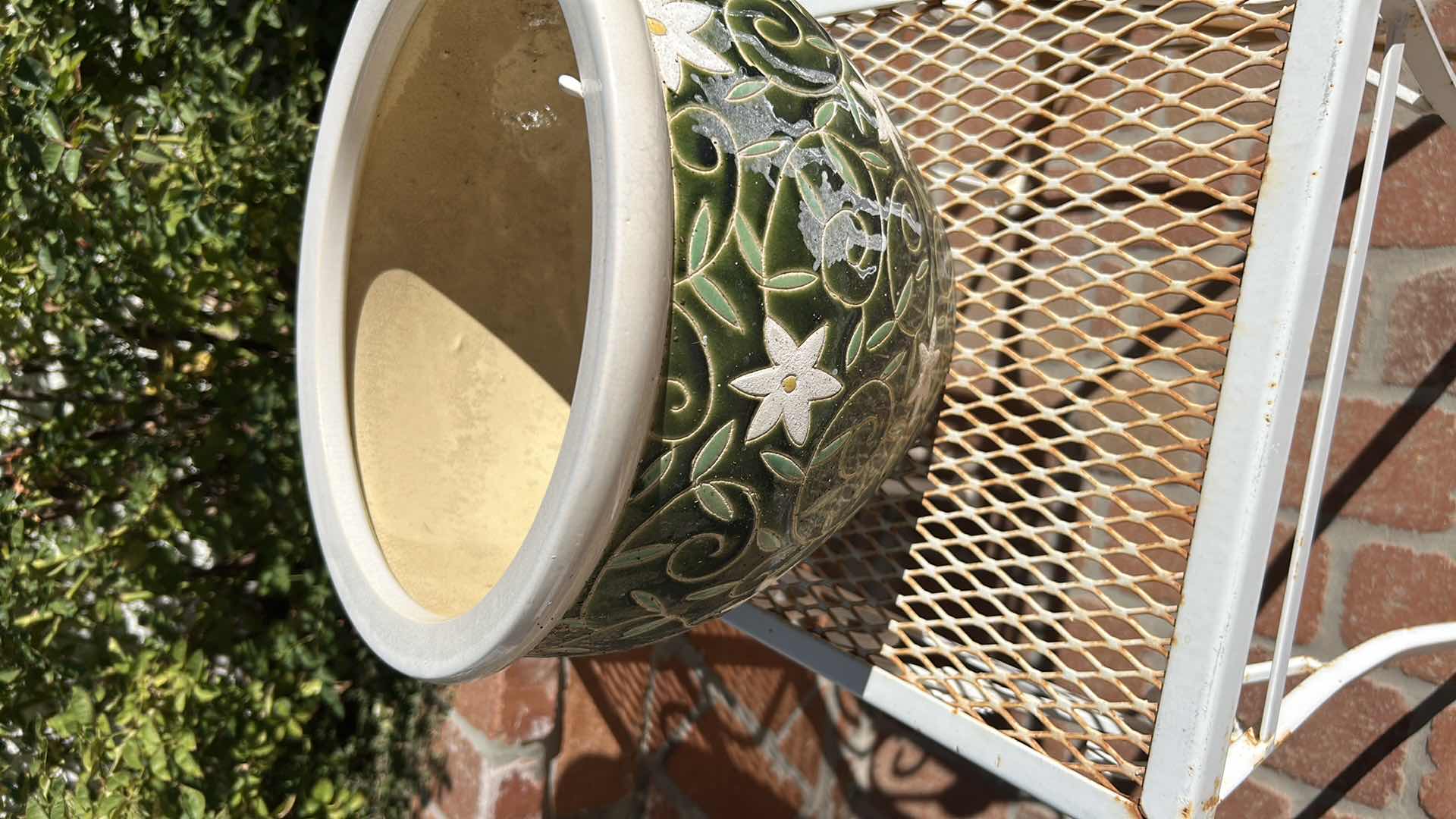 Photo 1 of OUTDOOR CHAIR TABLE W CERAMIC POT